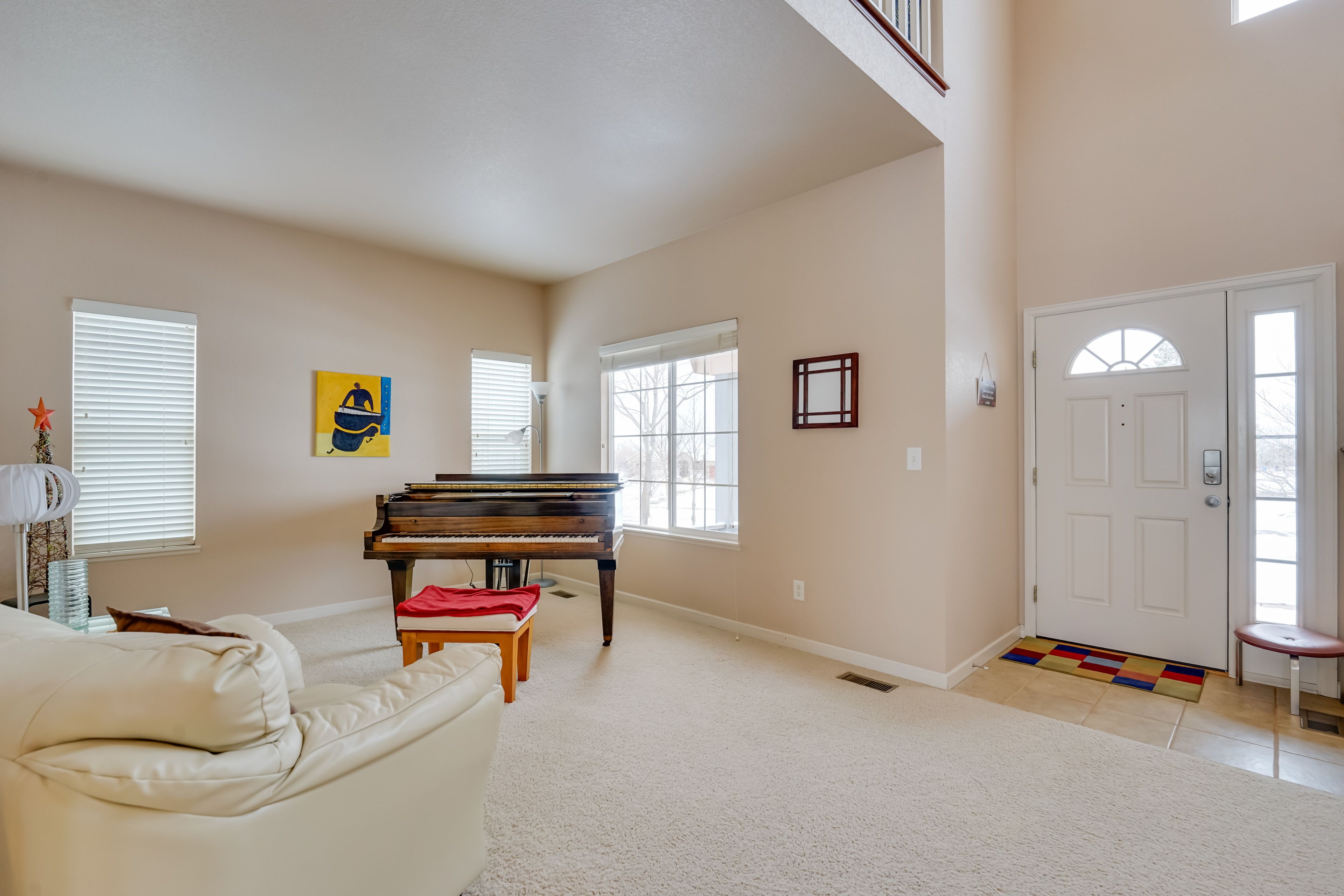Front Entryway | Piano
