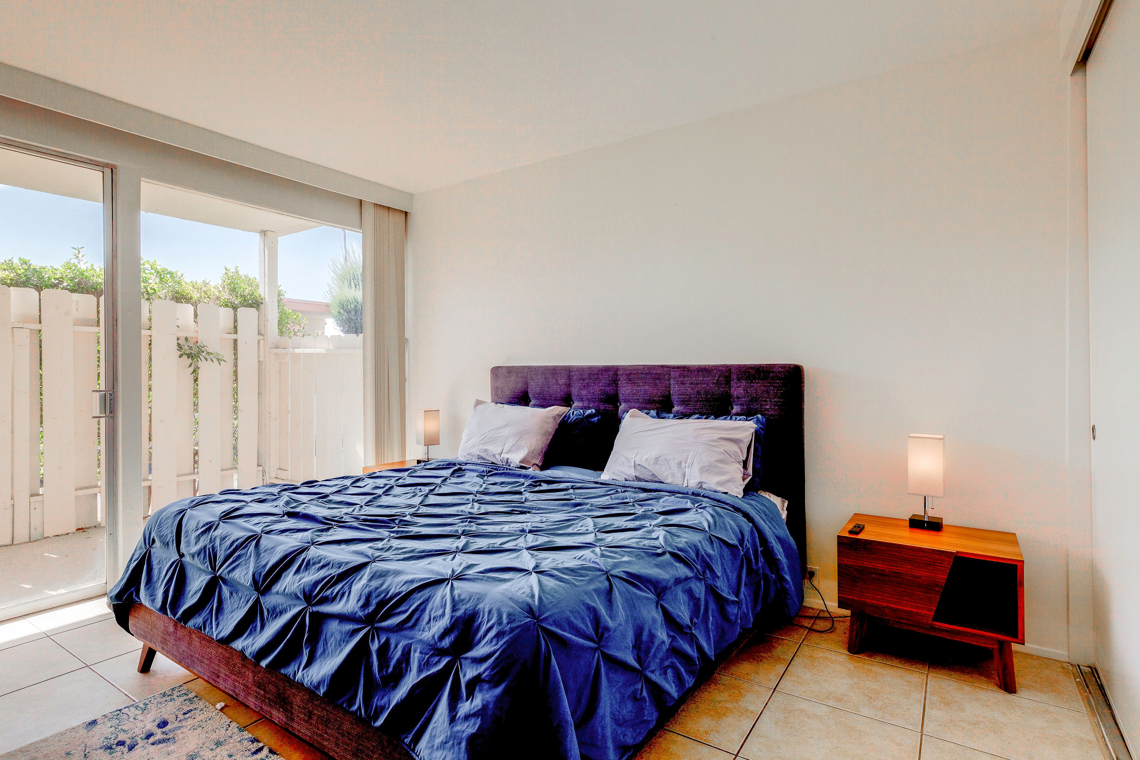 Bedroom 2 | King Bed
