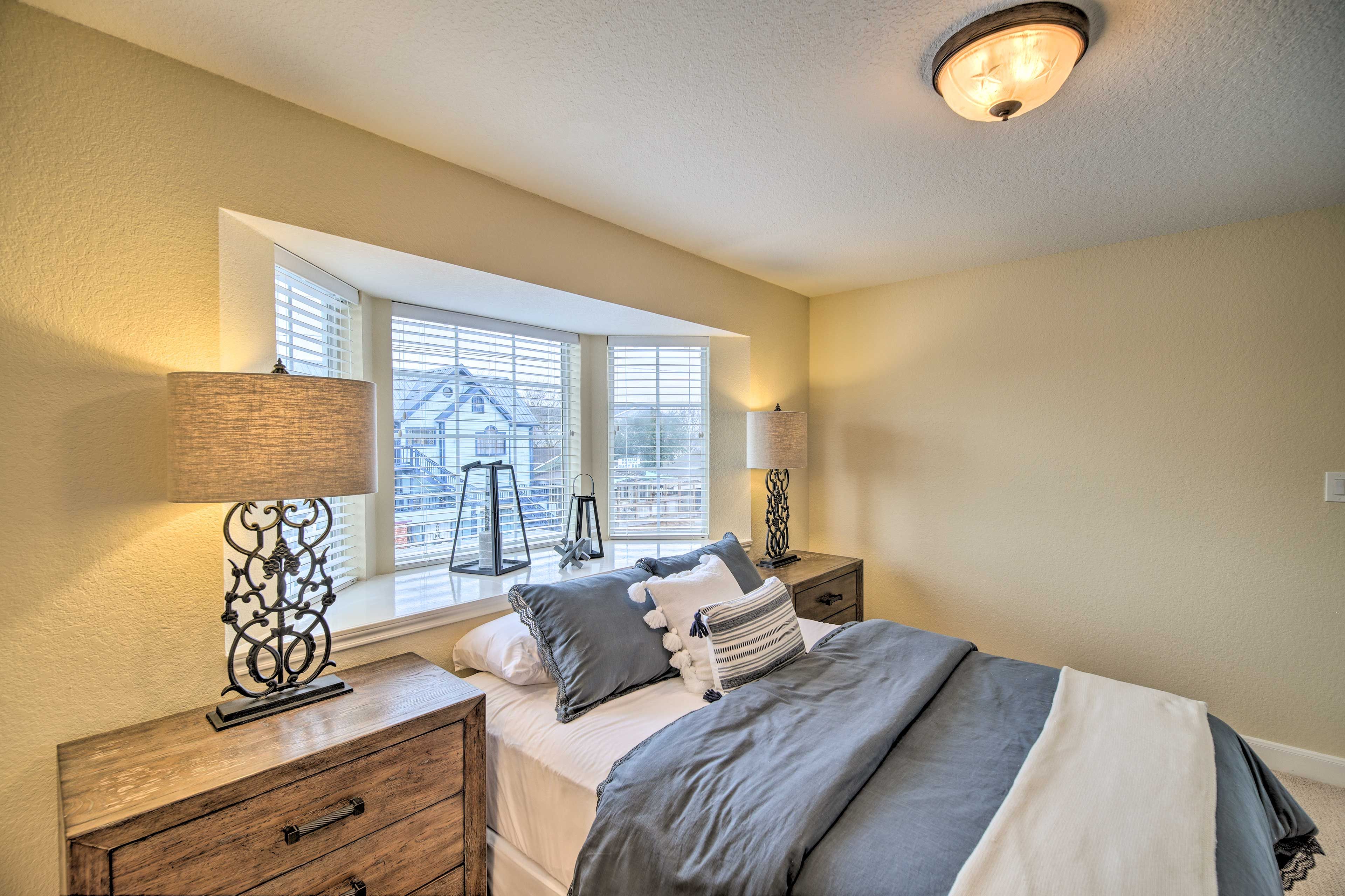 Bedroom 1 | Smart TV | En-Suite Bathroom