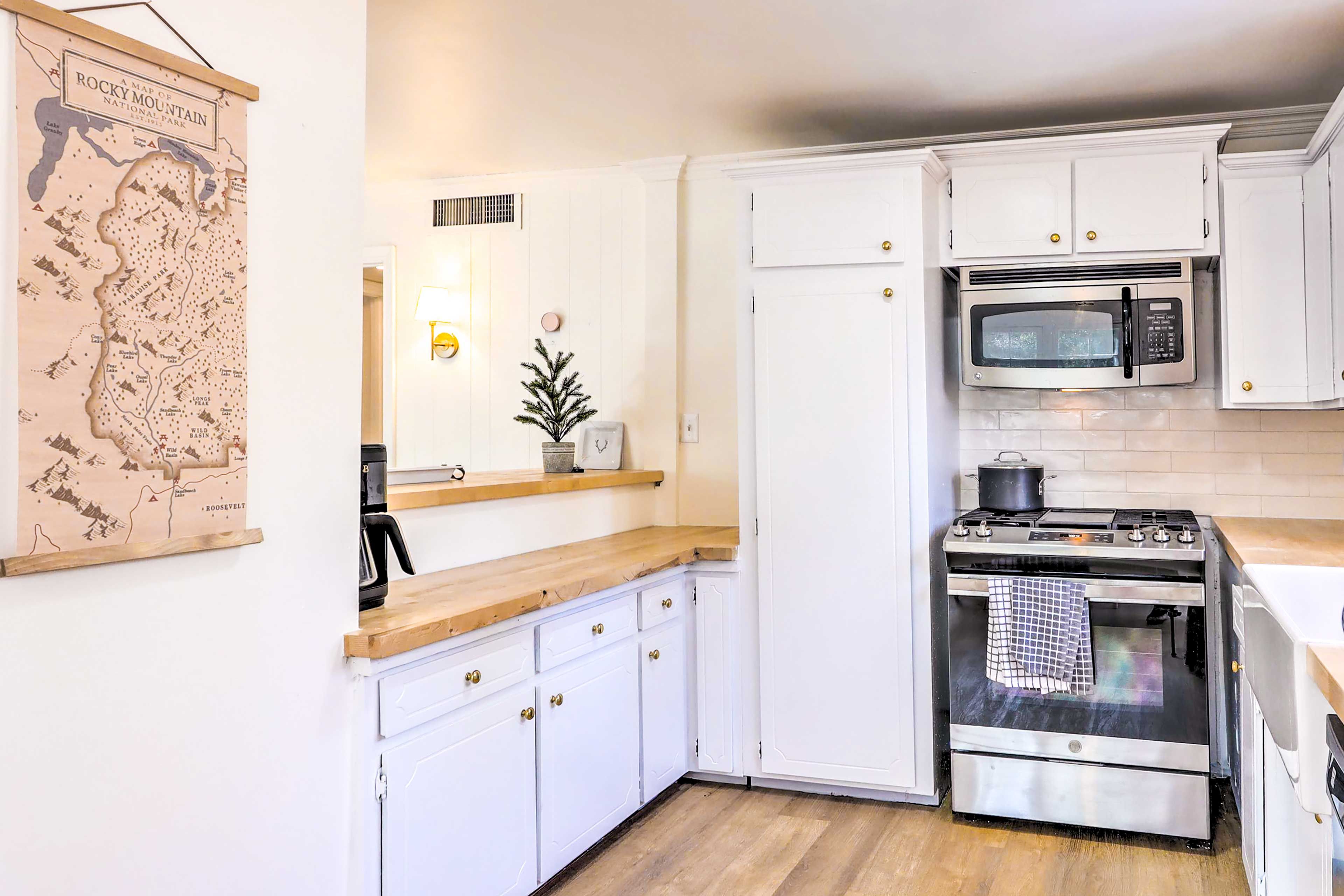 Kitchen | Fully Equipped | Cooking Basics | Dishware & Flatware