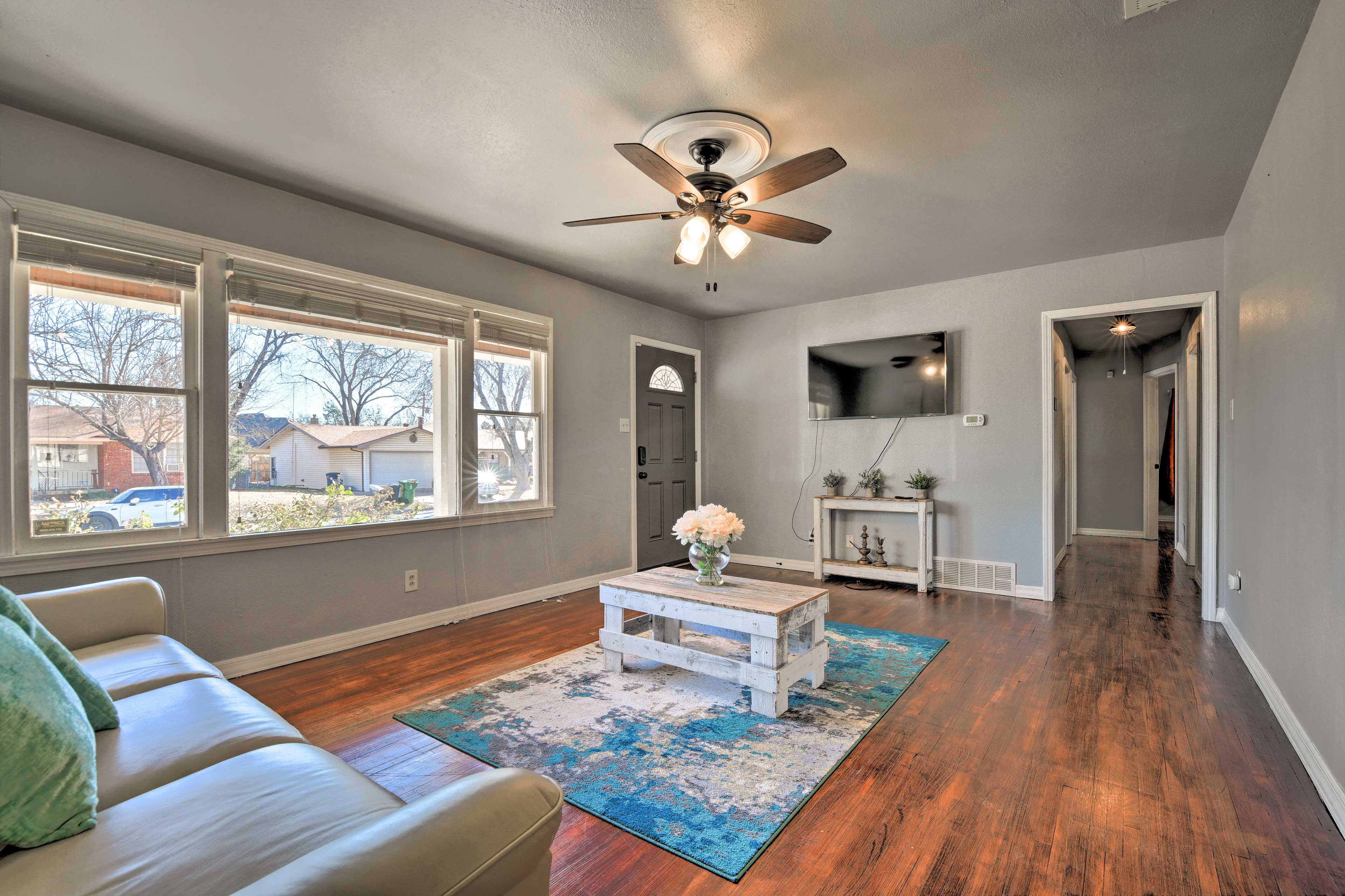 Living Room | Access via Front Entrance | Central Air Conditioning