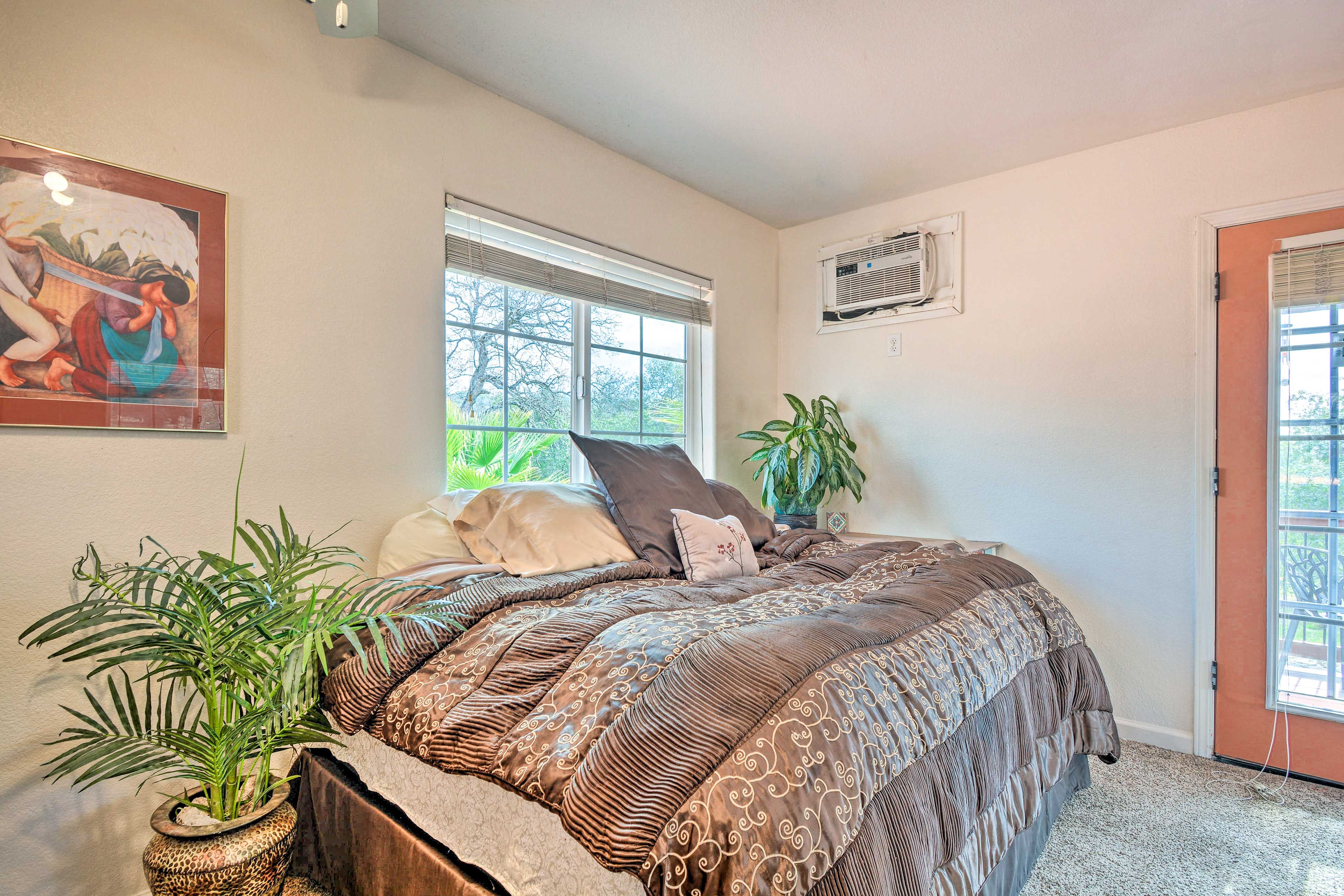 Studio | Ceiling Fans