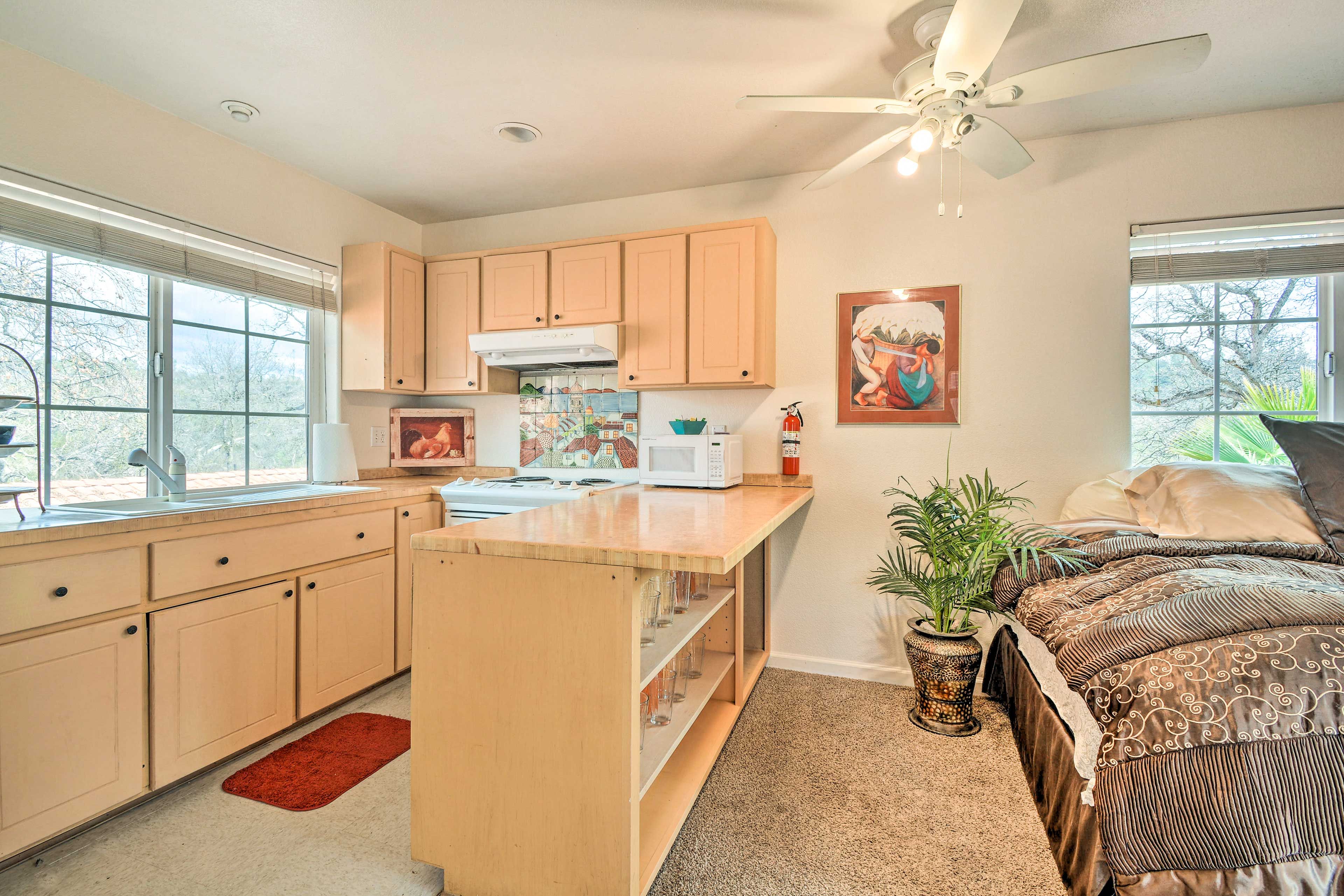Kitchen | Pots & Pans