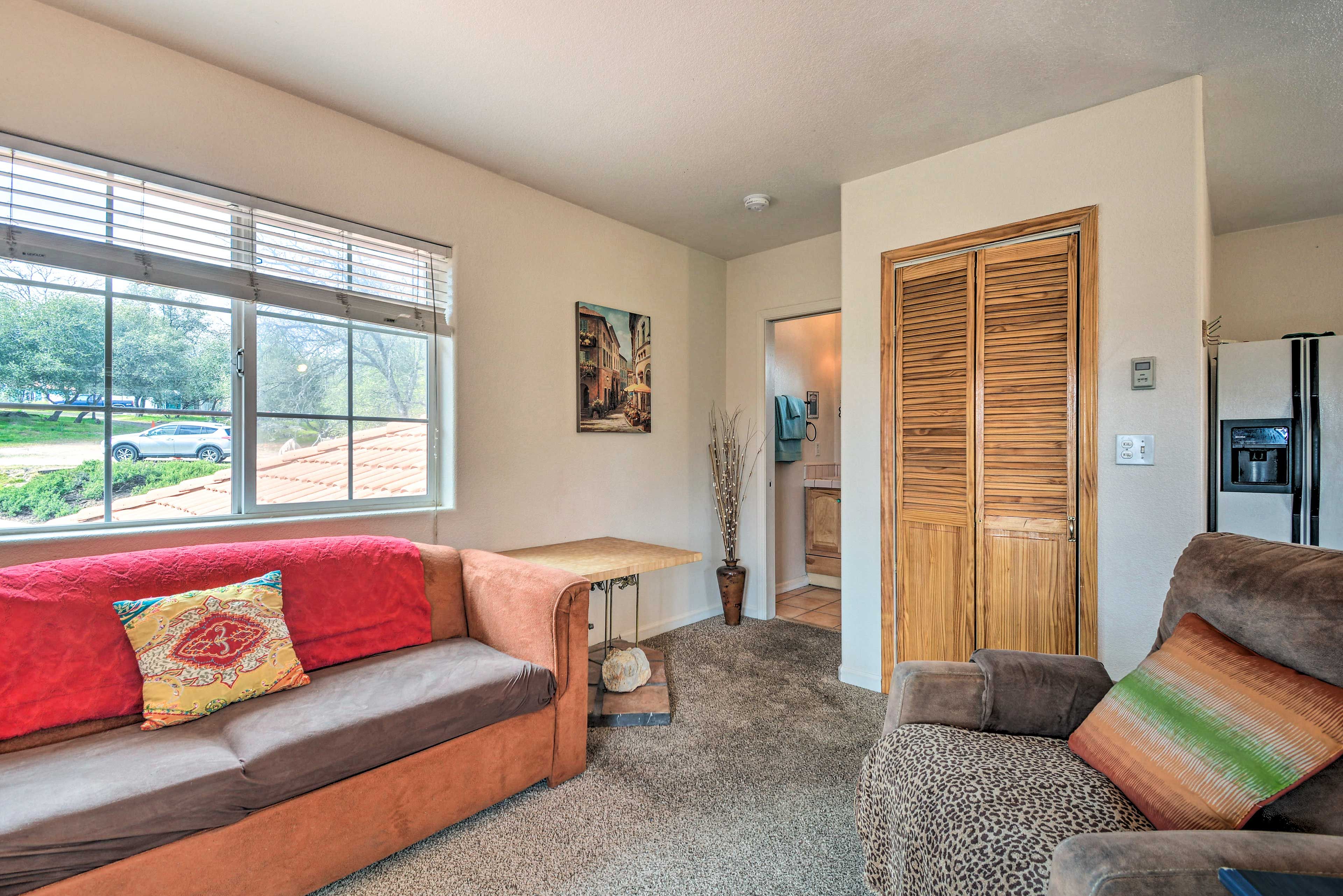 Studio | Queen Bed | Sleeper Sofa