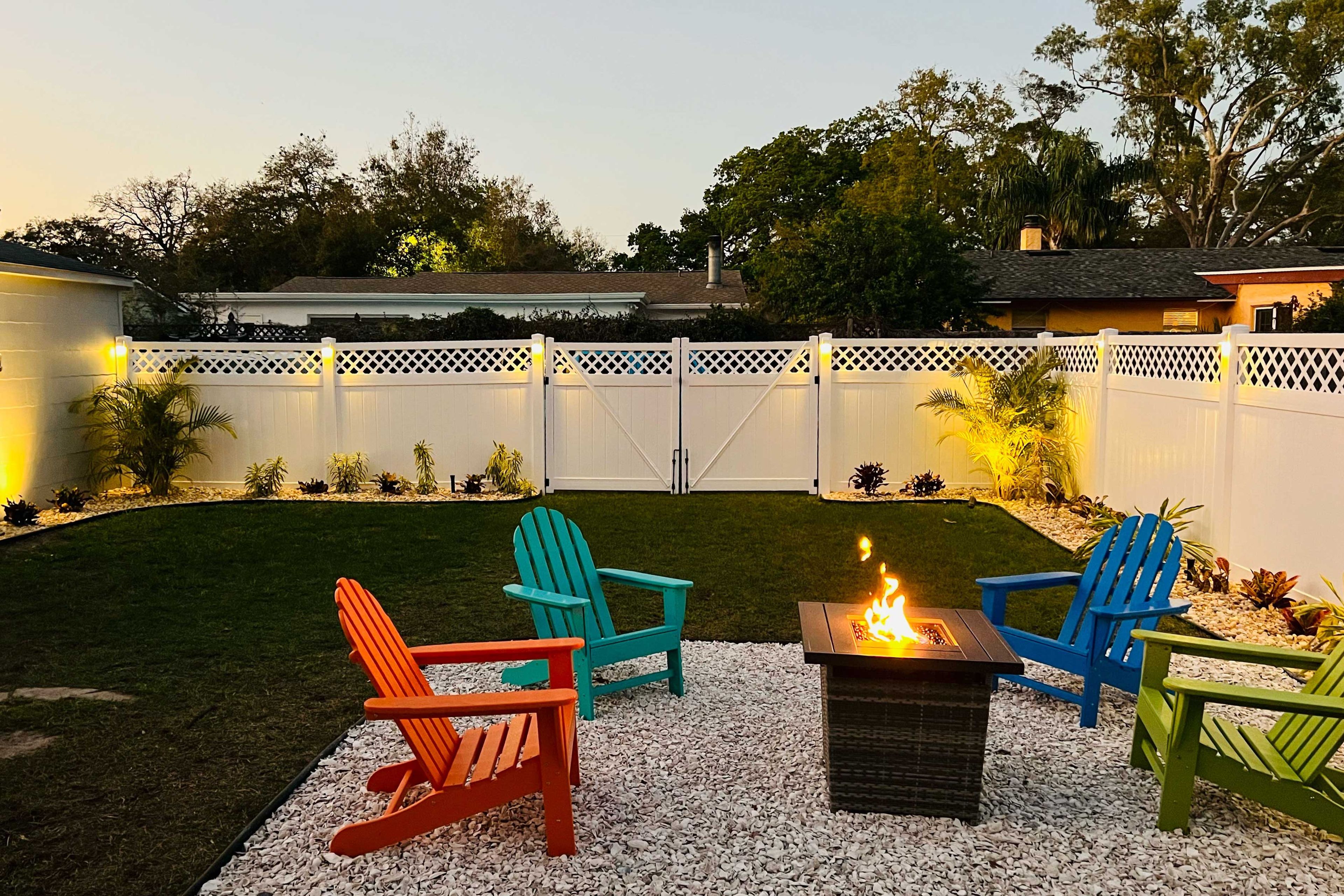 Safety Harbor Vacation Rental | 2BR | 1BA | 3 Steps Required | 1,140 Sq Ft