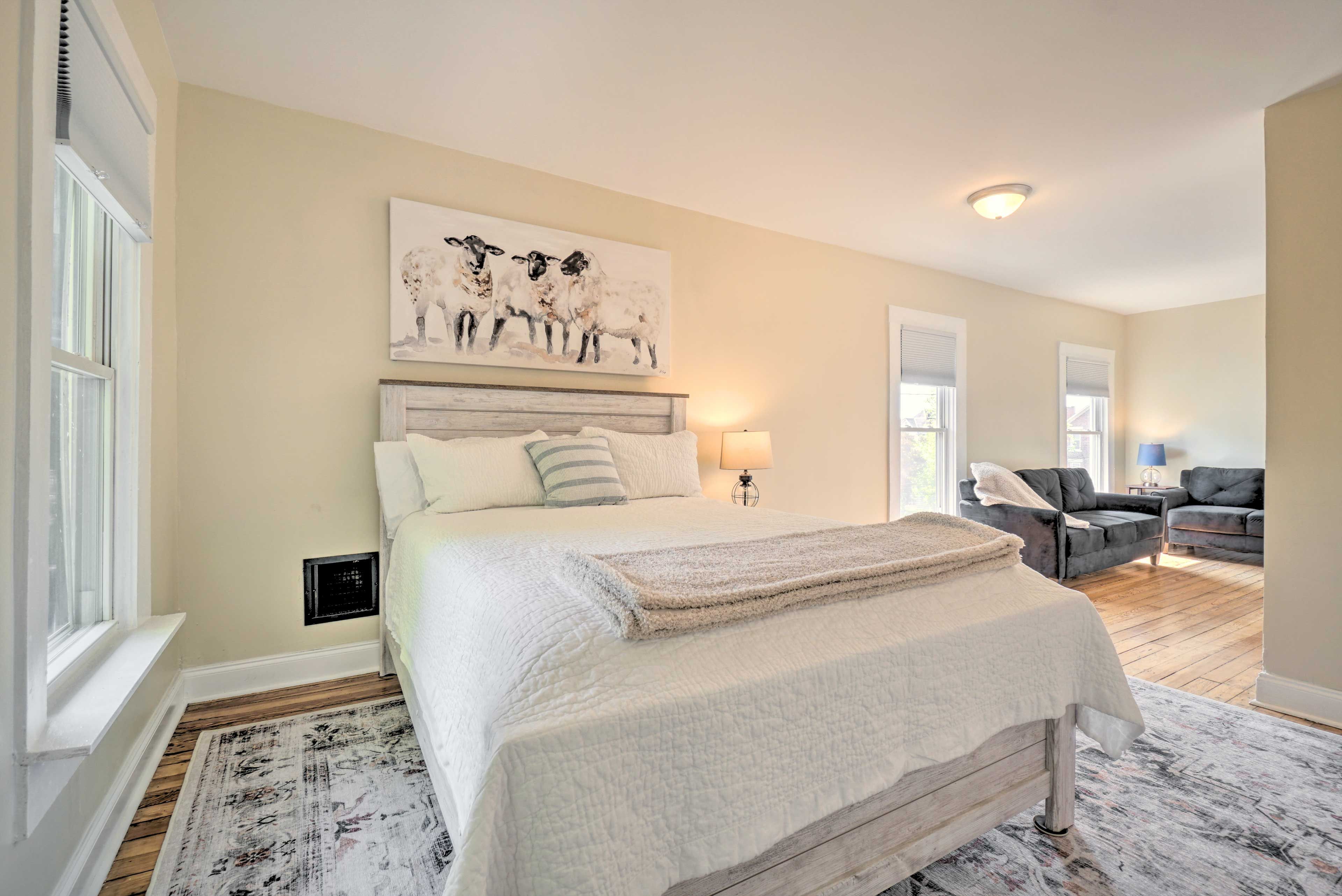 Bedroom 1 | Queen Bed | 2nd Floor