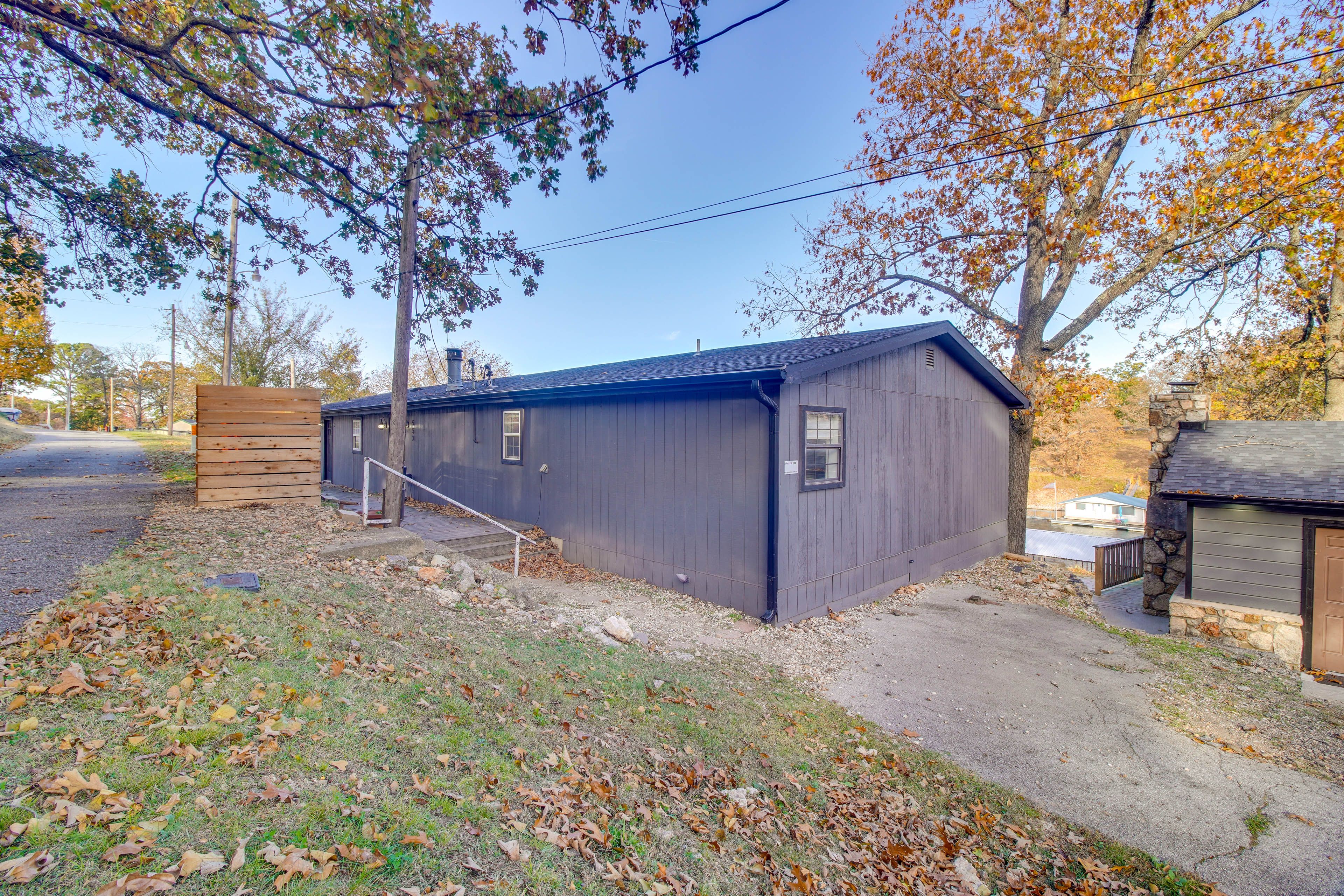 Driveway Parking (5 Vehicles)