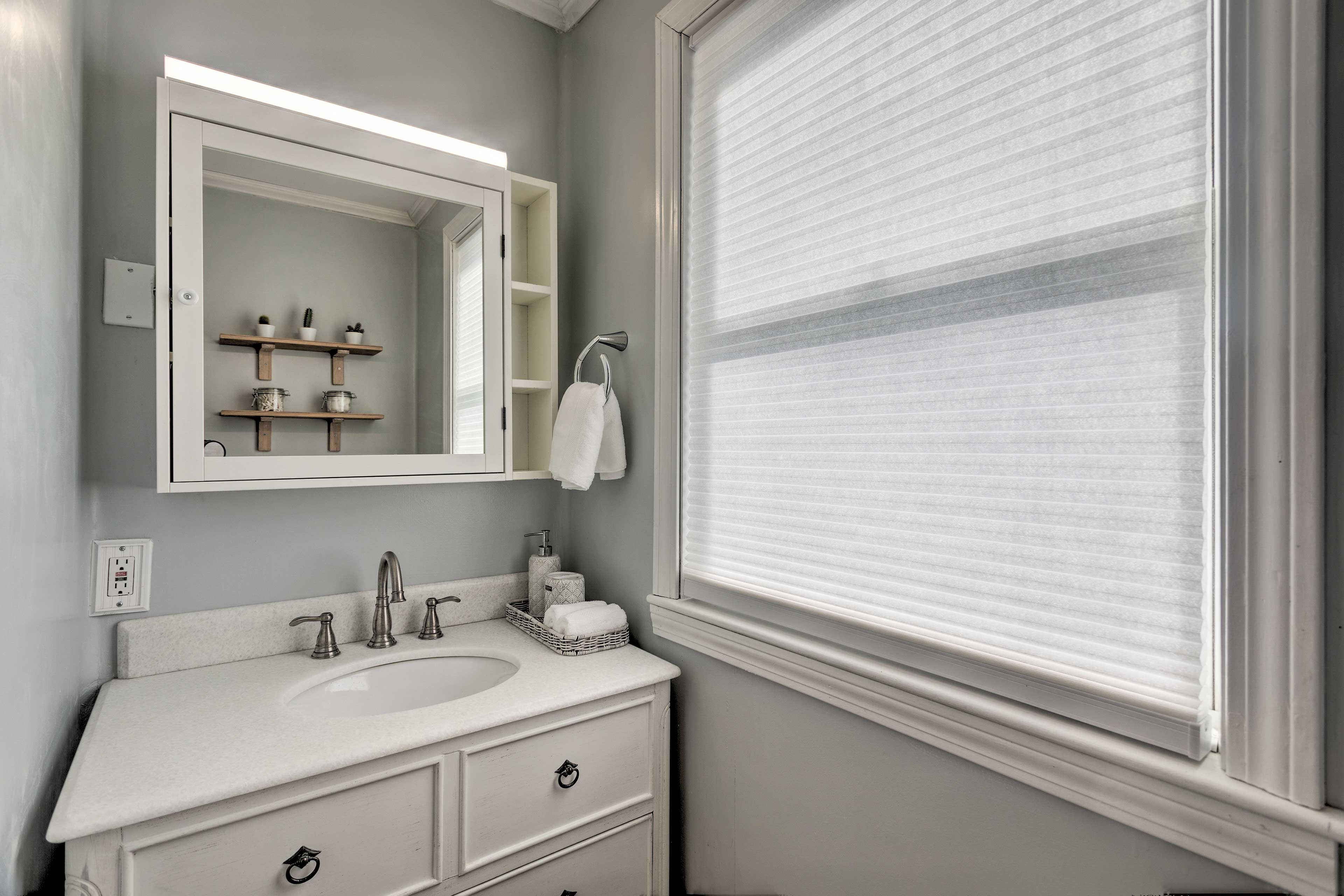 Full Bathroom