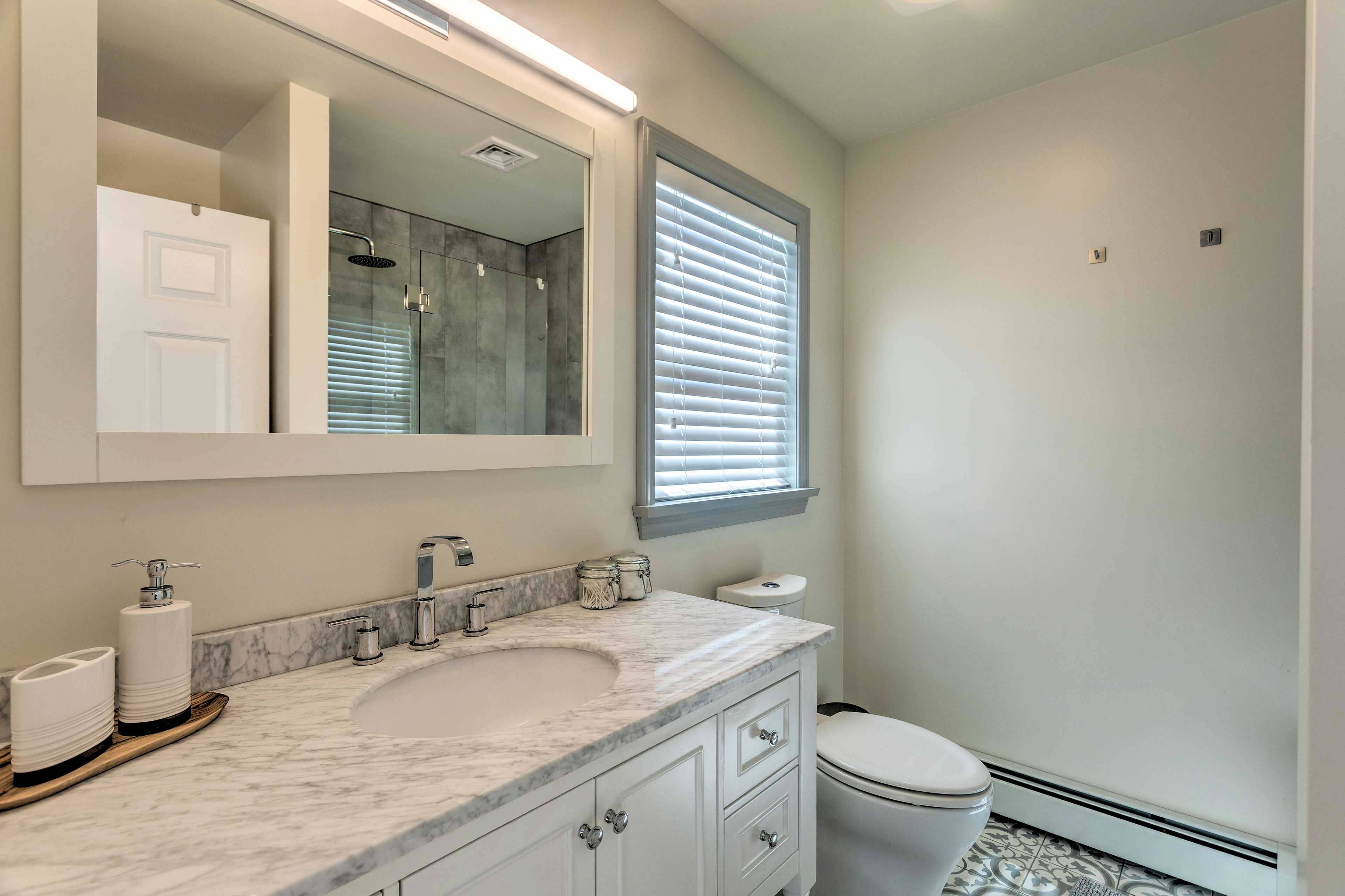 Full Bathroom