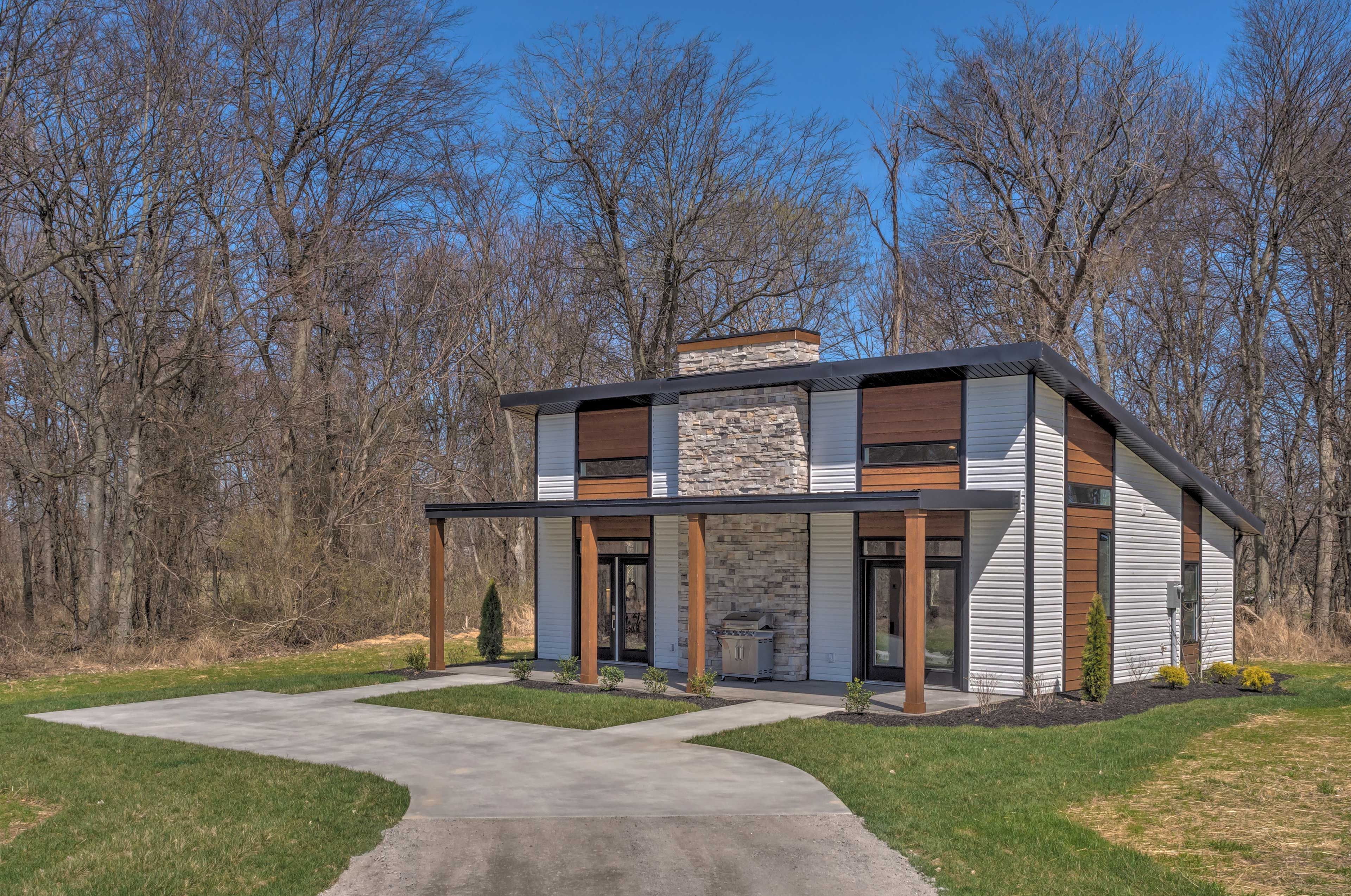 Property Exterior | Fire Pit (Wood Provided)