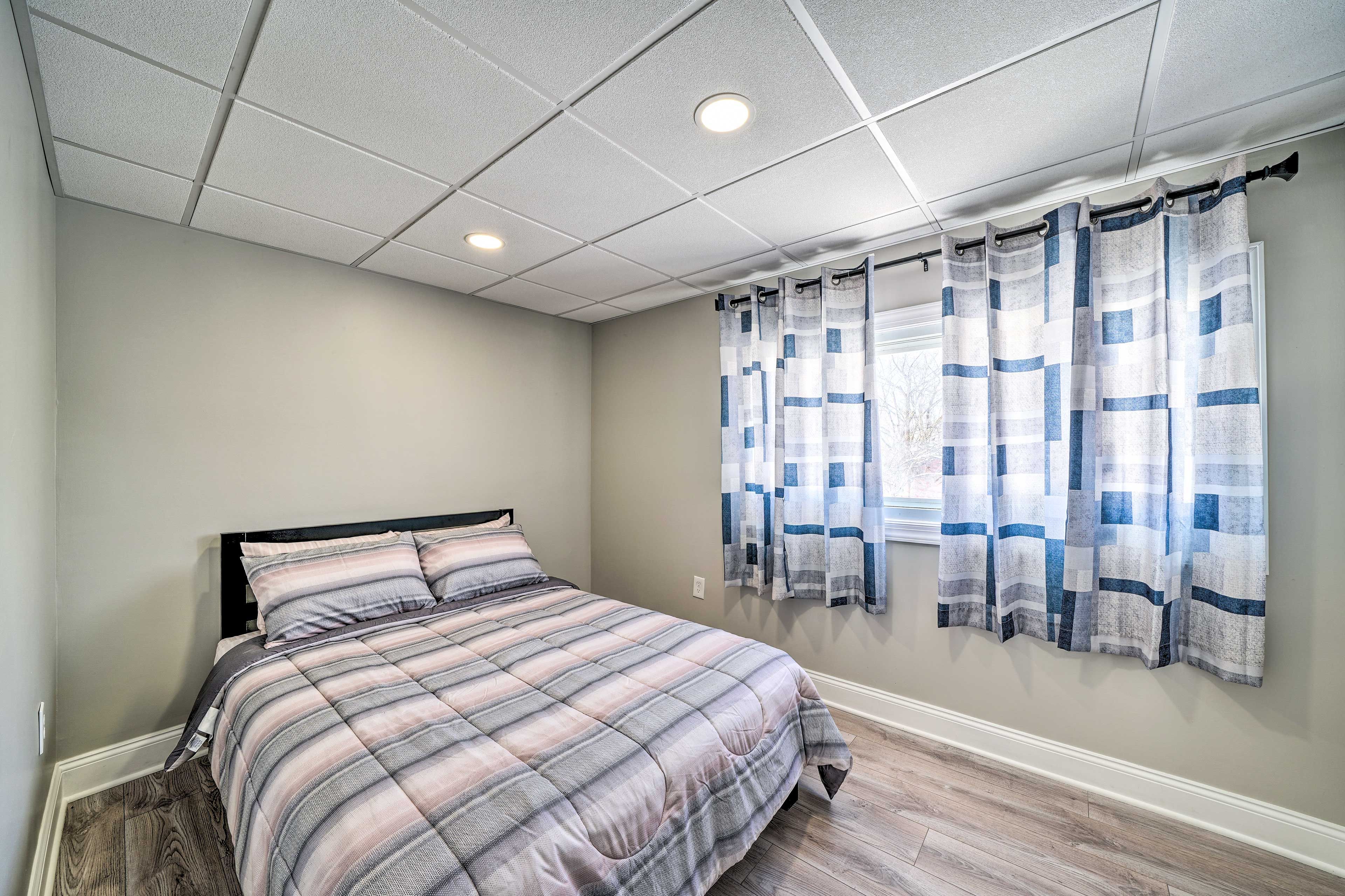 Bedroom 3 | Full Bed | Top Floor