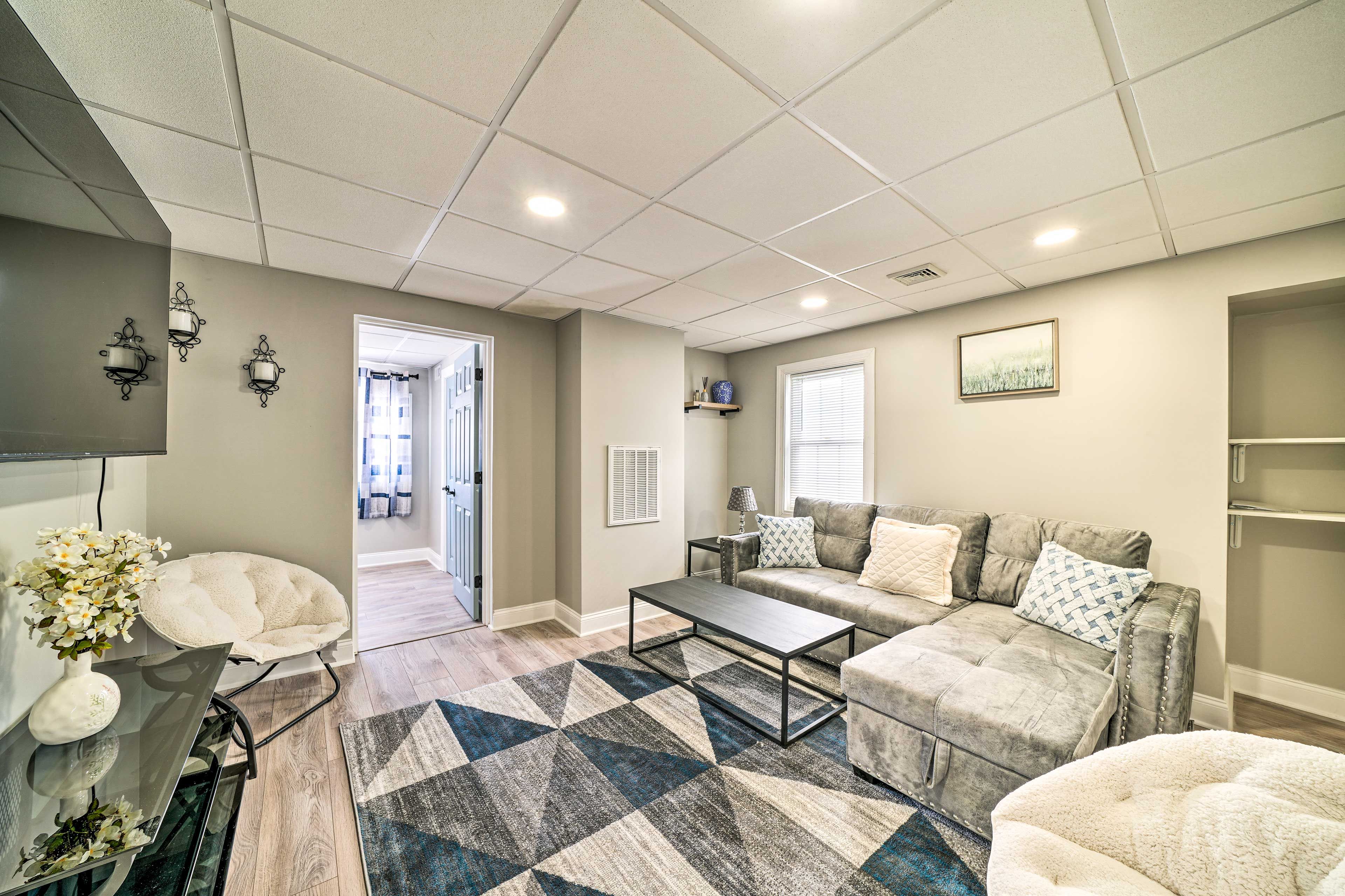 Pittsburgh Vacation Rental | 3BR | 2.5BA | 1,600 Sq Ft | Access By Stairs