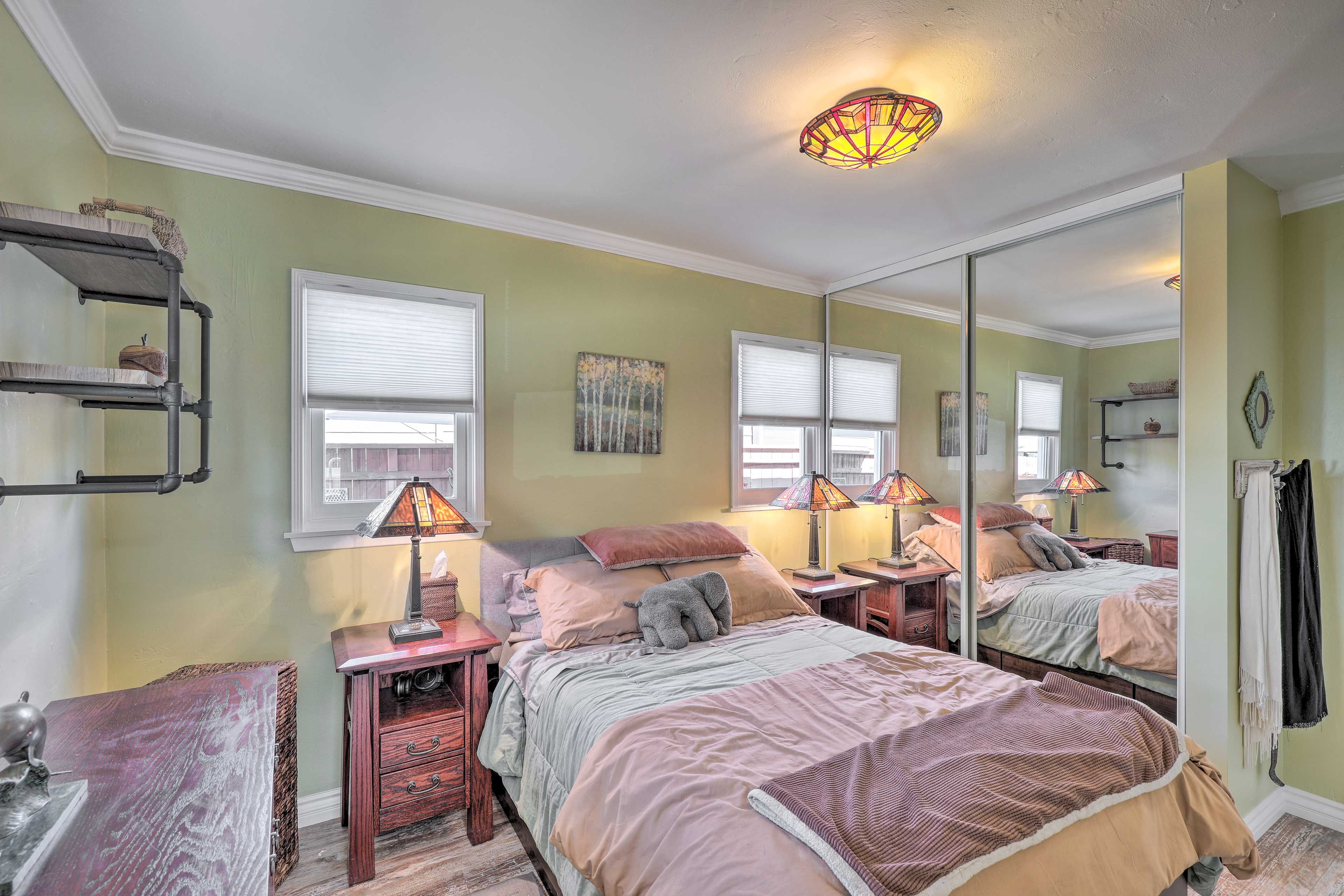 Bedroom 1 | Full Bed