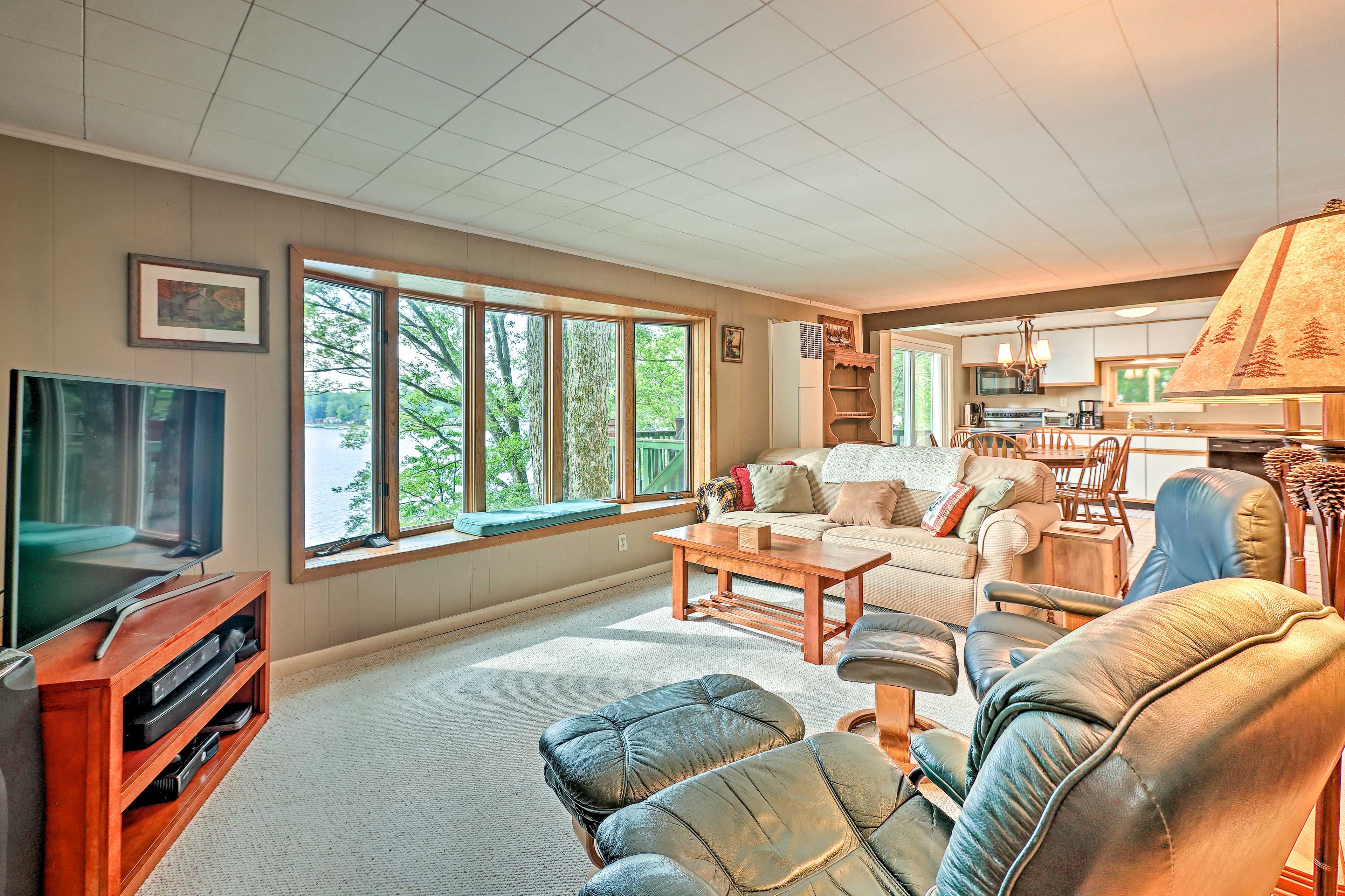 Le Roy Vacation Rental | 3BR | 2BA | 1,700 Sq Ft | Step-Free Access