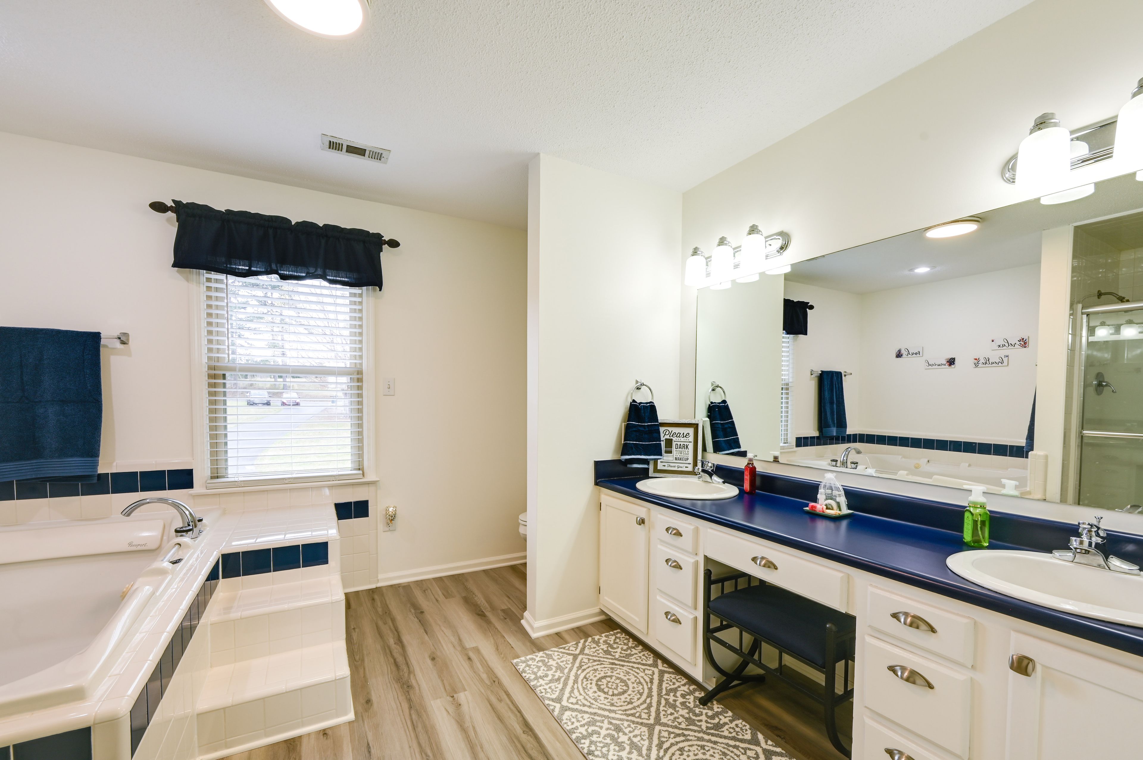 En-Suite Bathroom | Complimentary Toiletries | 2nd Floor