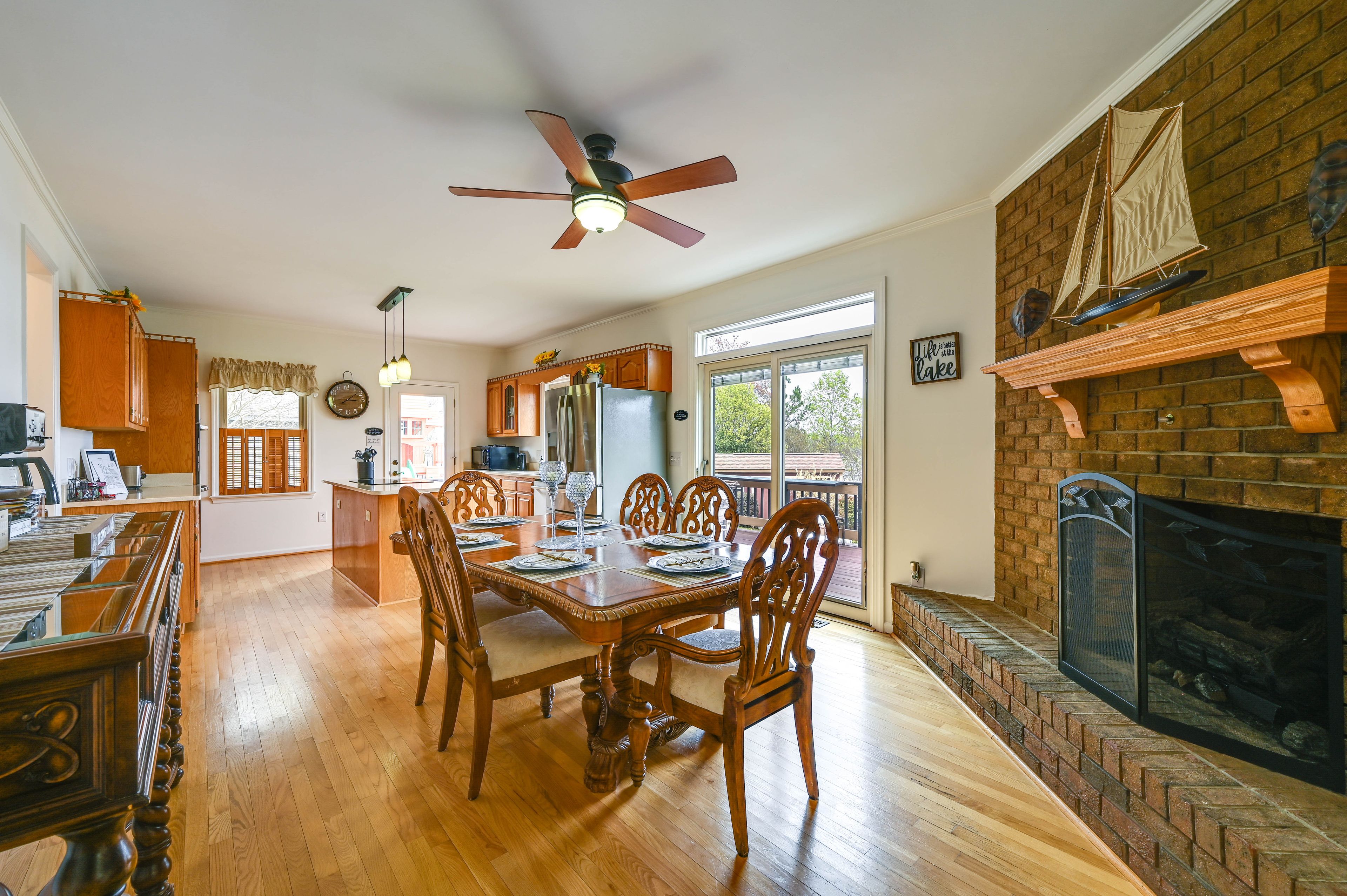 Dining Area | 1st Floor | Fireplace