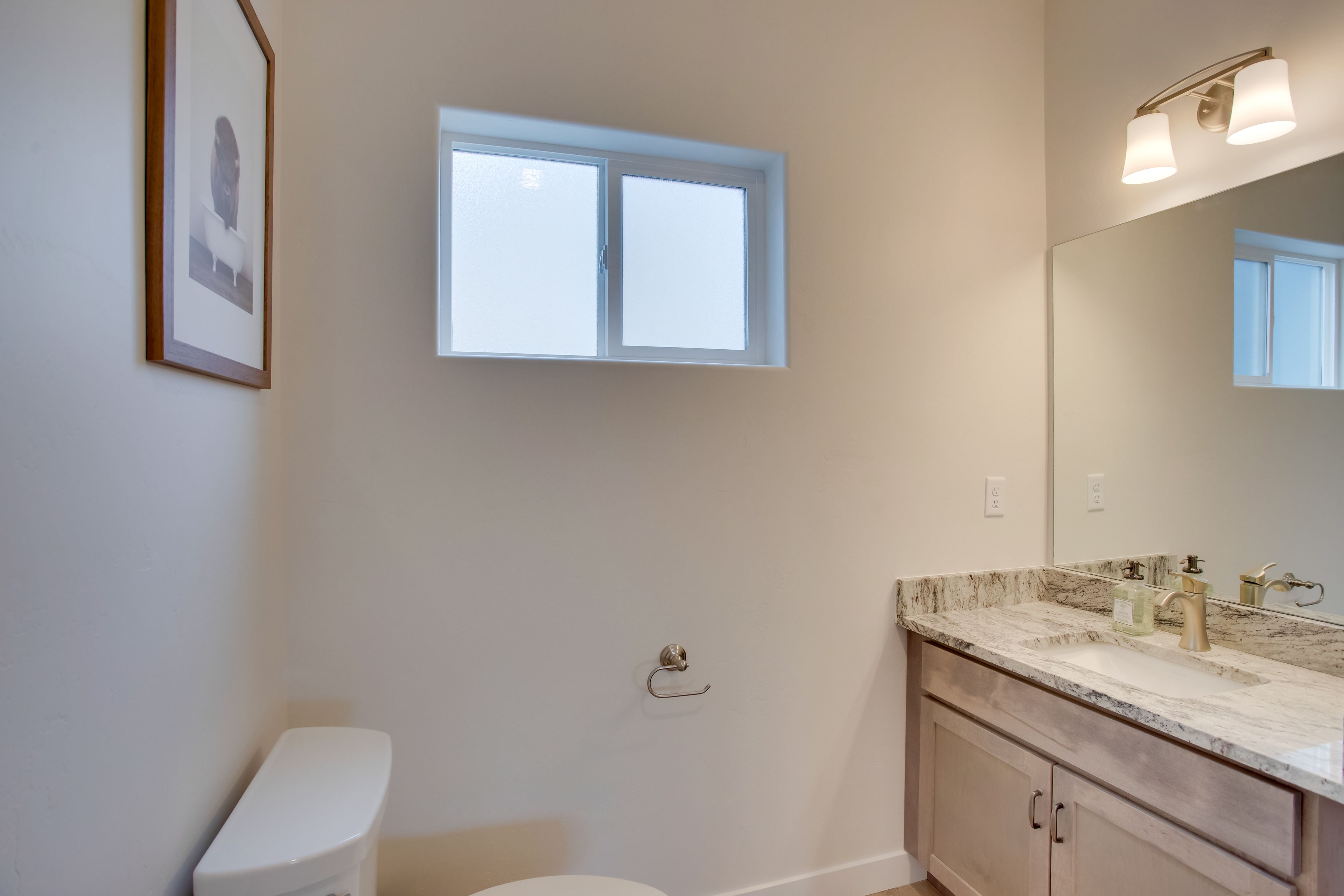 Half Bathroom | 1st Floor