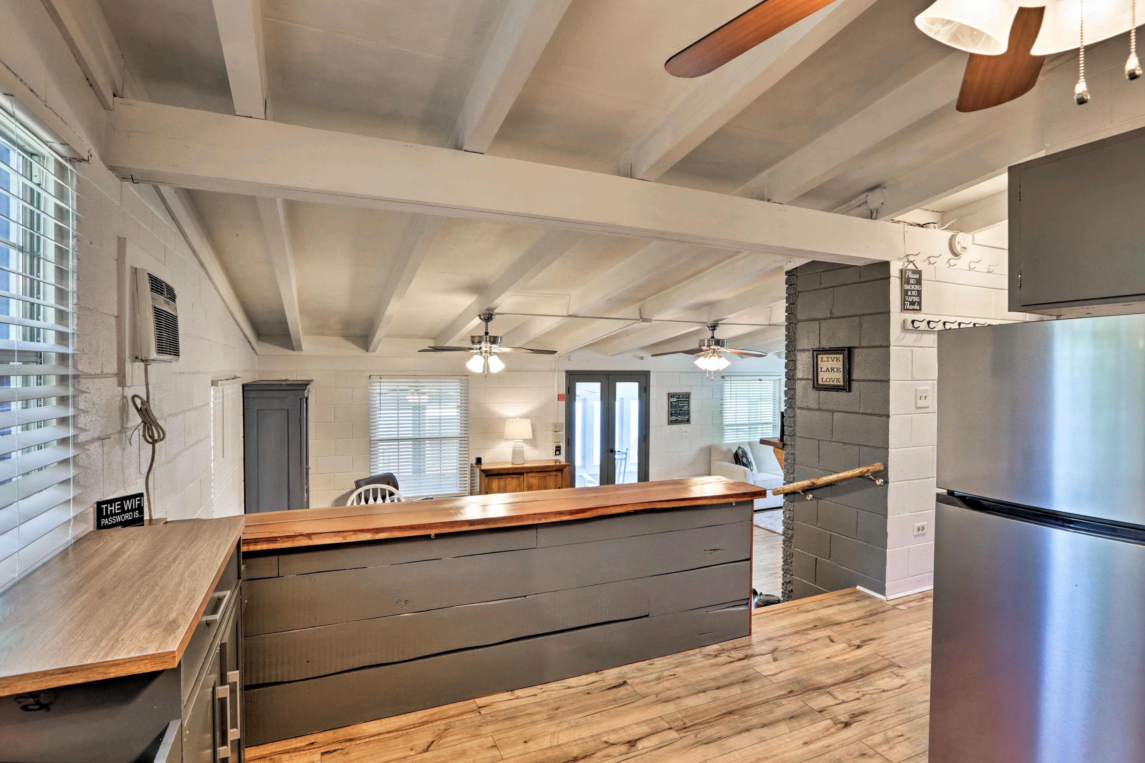 Fully Equipped Kitchen | Main Level | Dishwasher