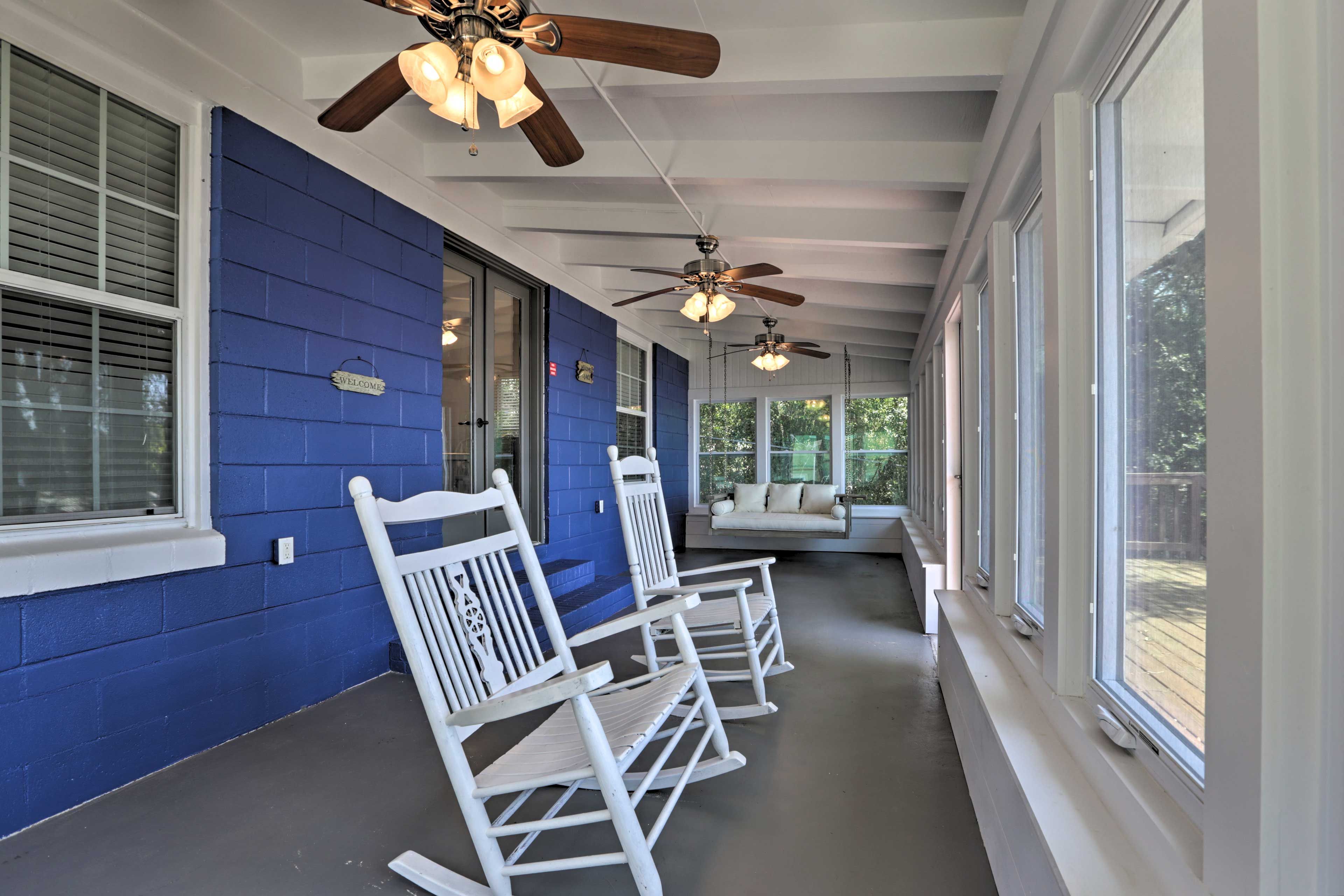 Enclosed Patio | Swing