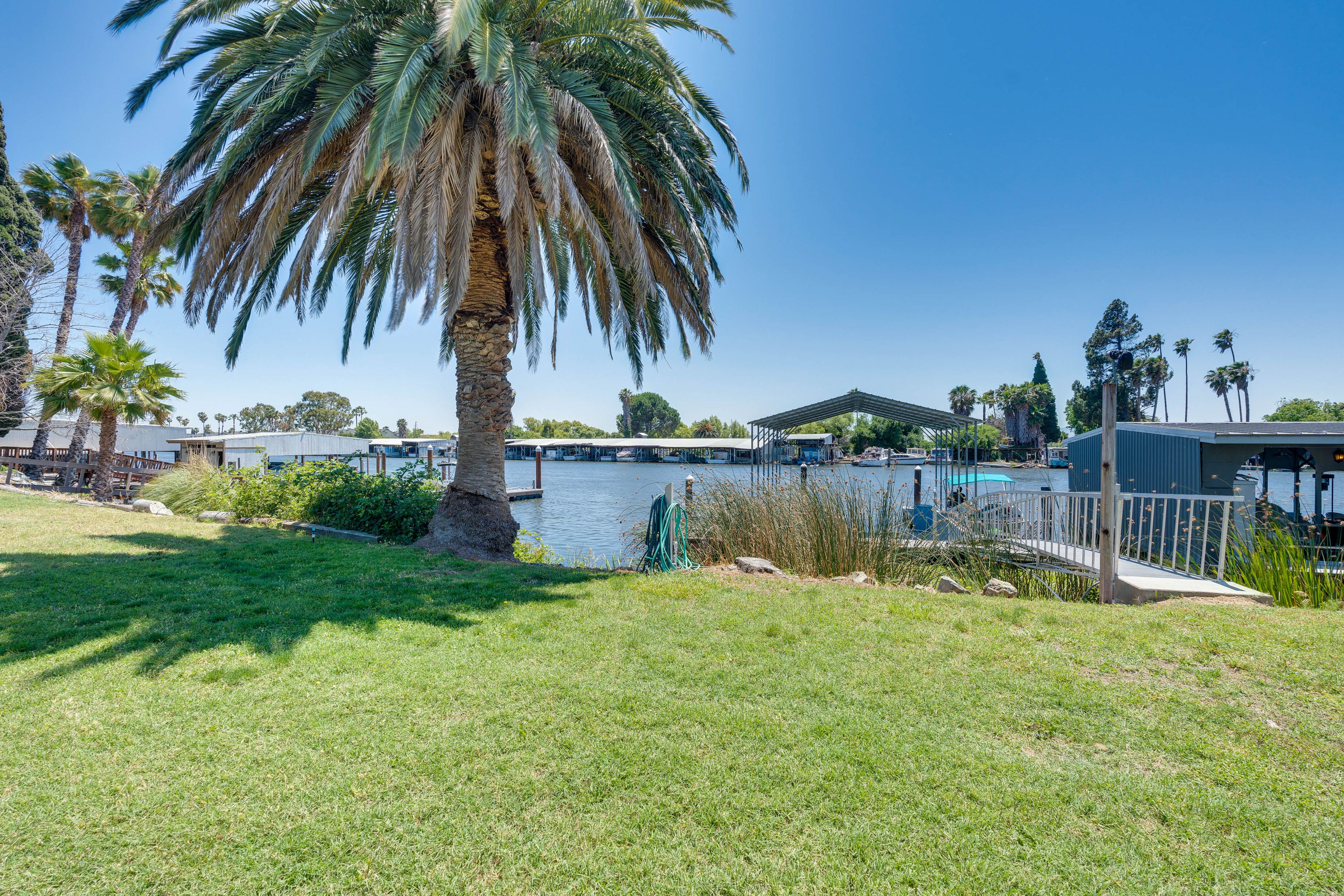 Waterfront Yard