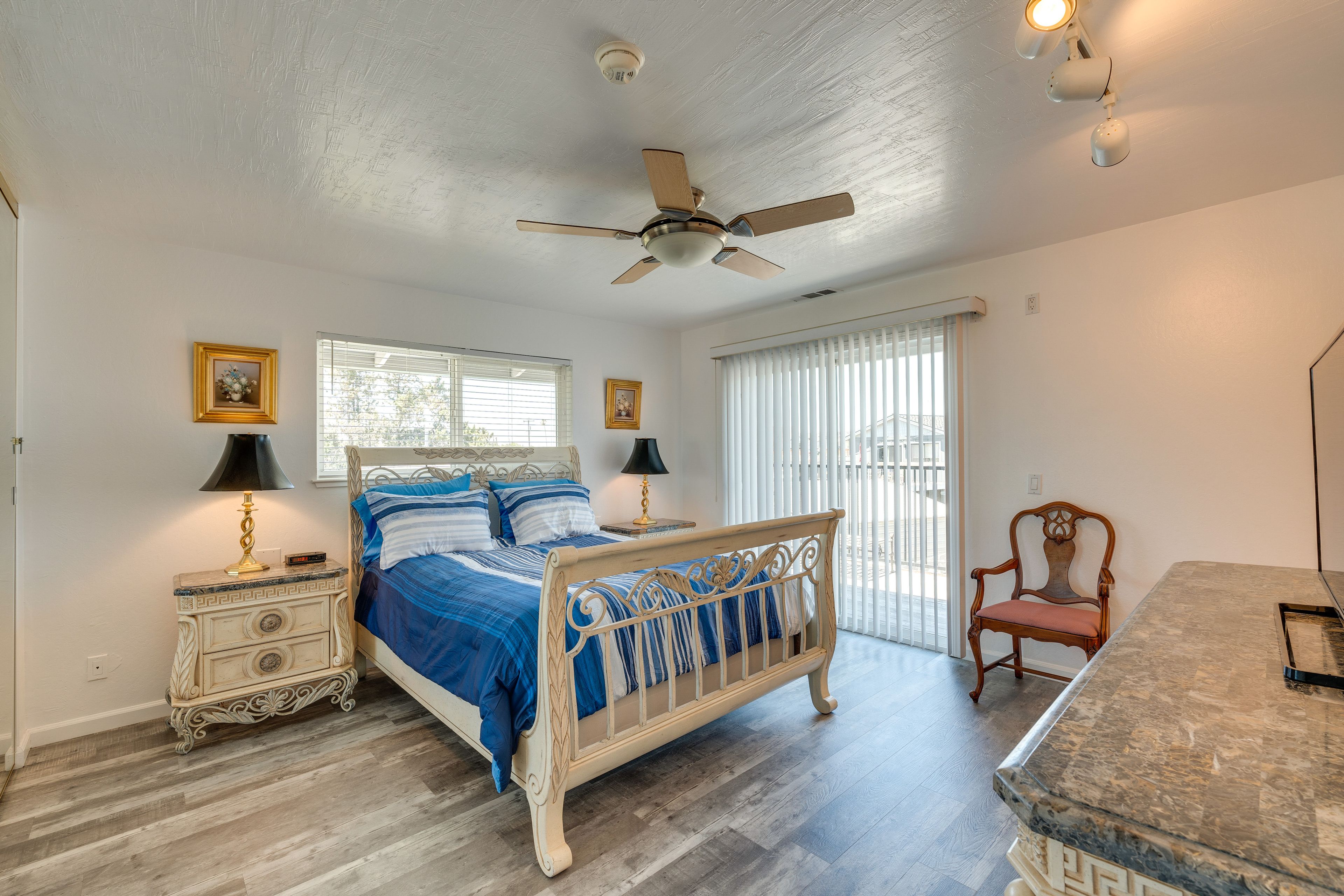 Bedroom 1 | Queen Bed | 2nd Floor