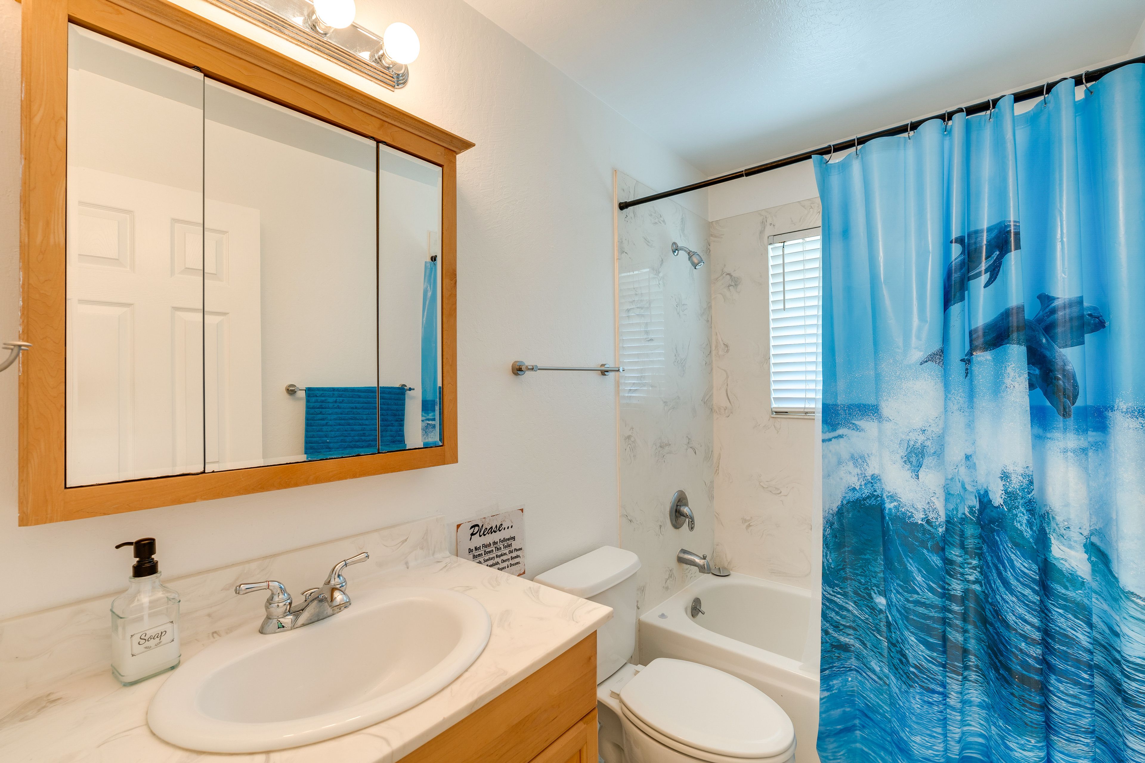 Full Bathroom
