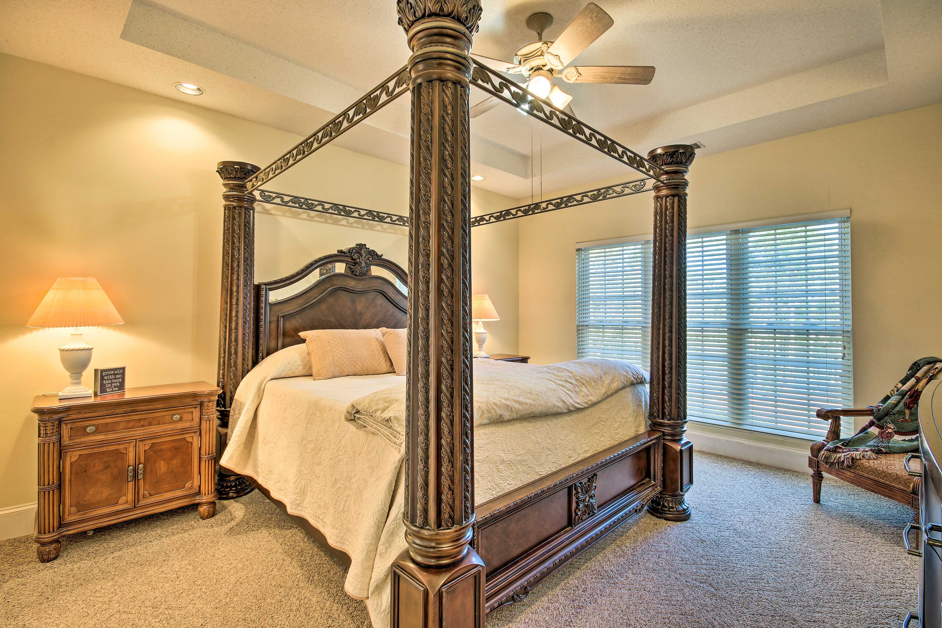 Bedroom 1 | King Bed | Main Floor | No Additional Stairs to Access