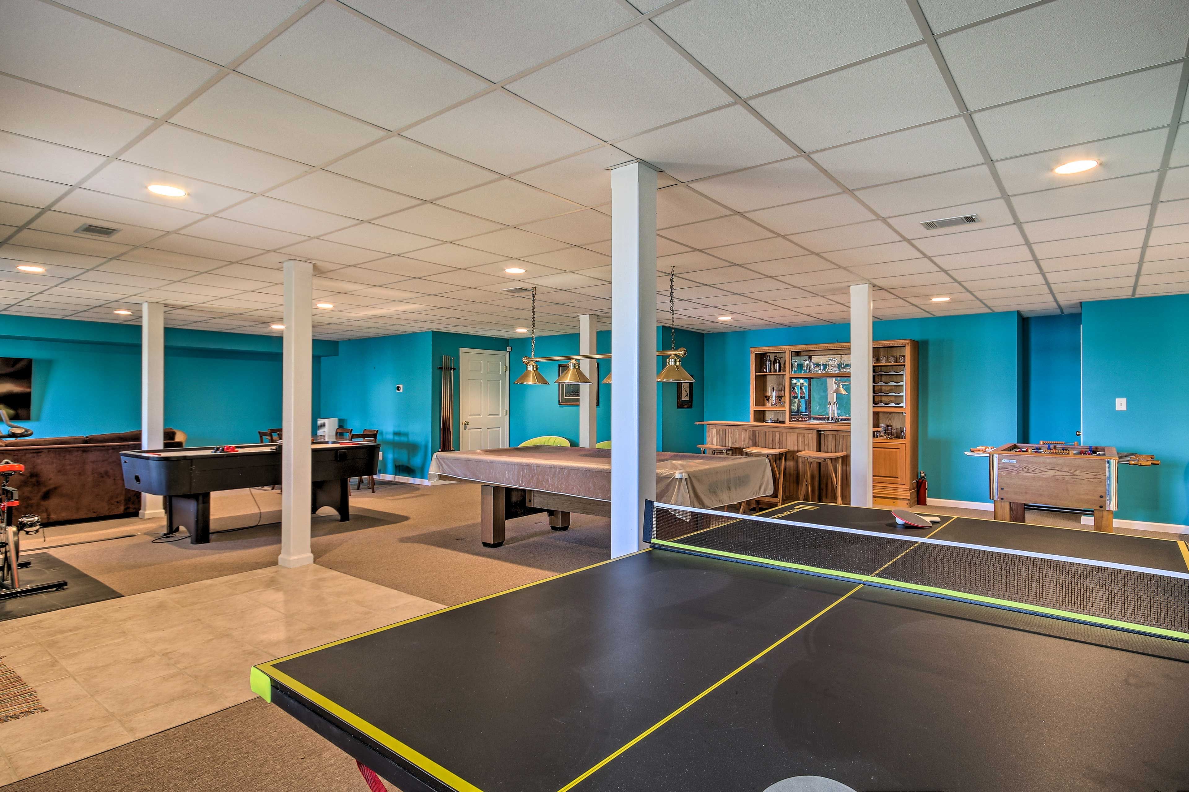 Game Room | Pool Table | Ping Pong Table