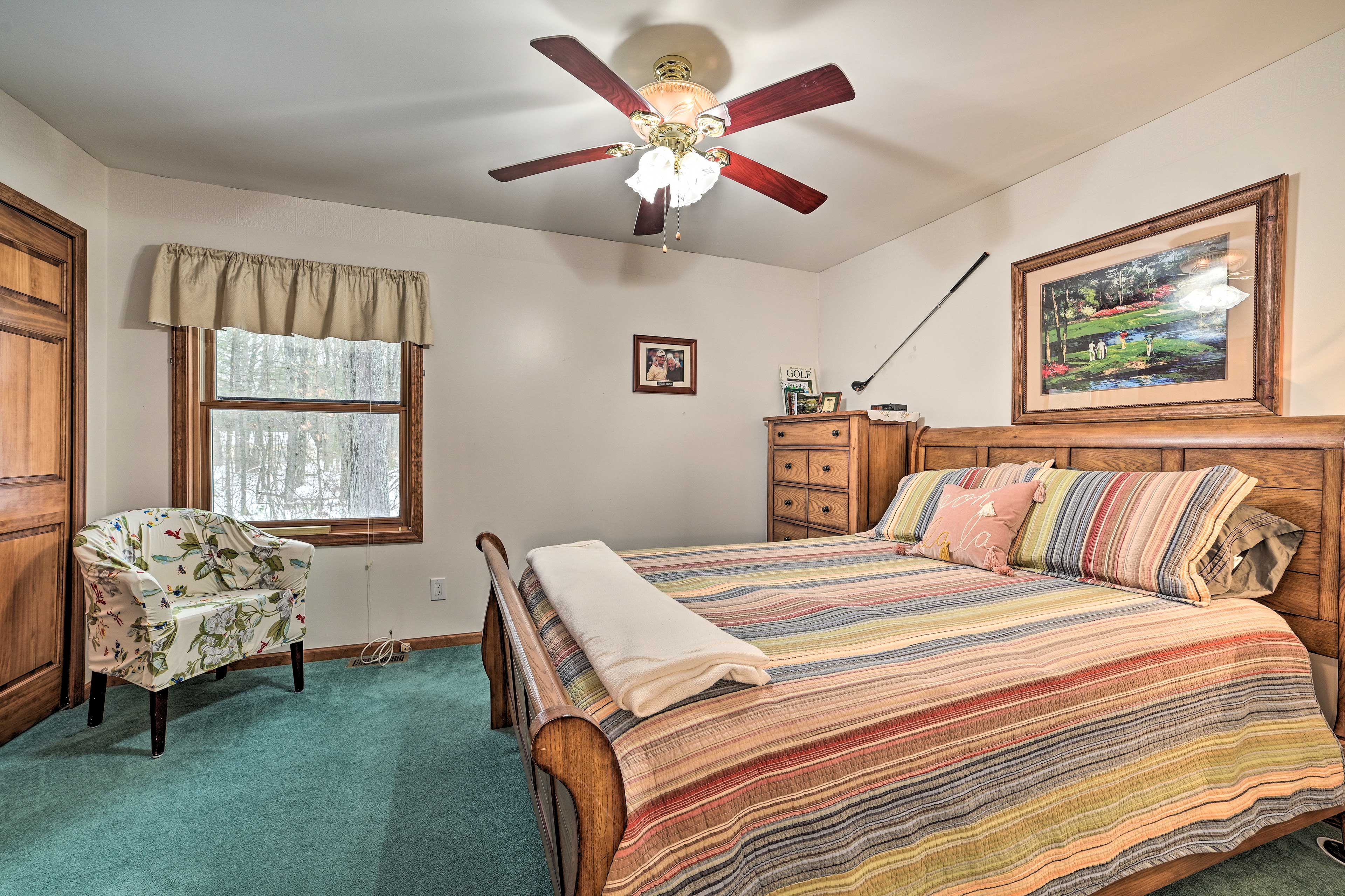 Bedroom 2 | Queen Bed | 1st Floor
