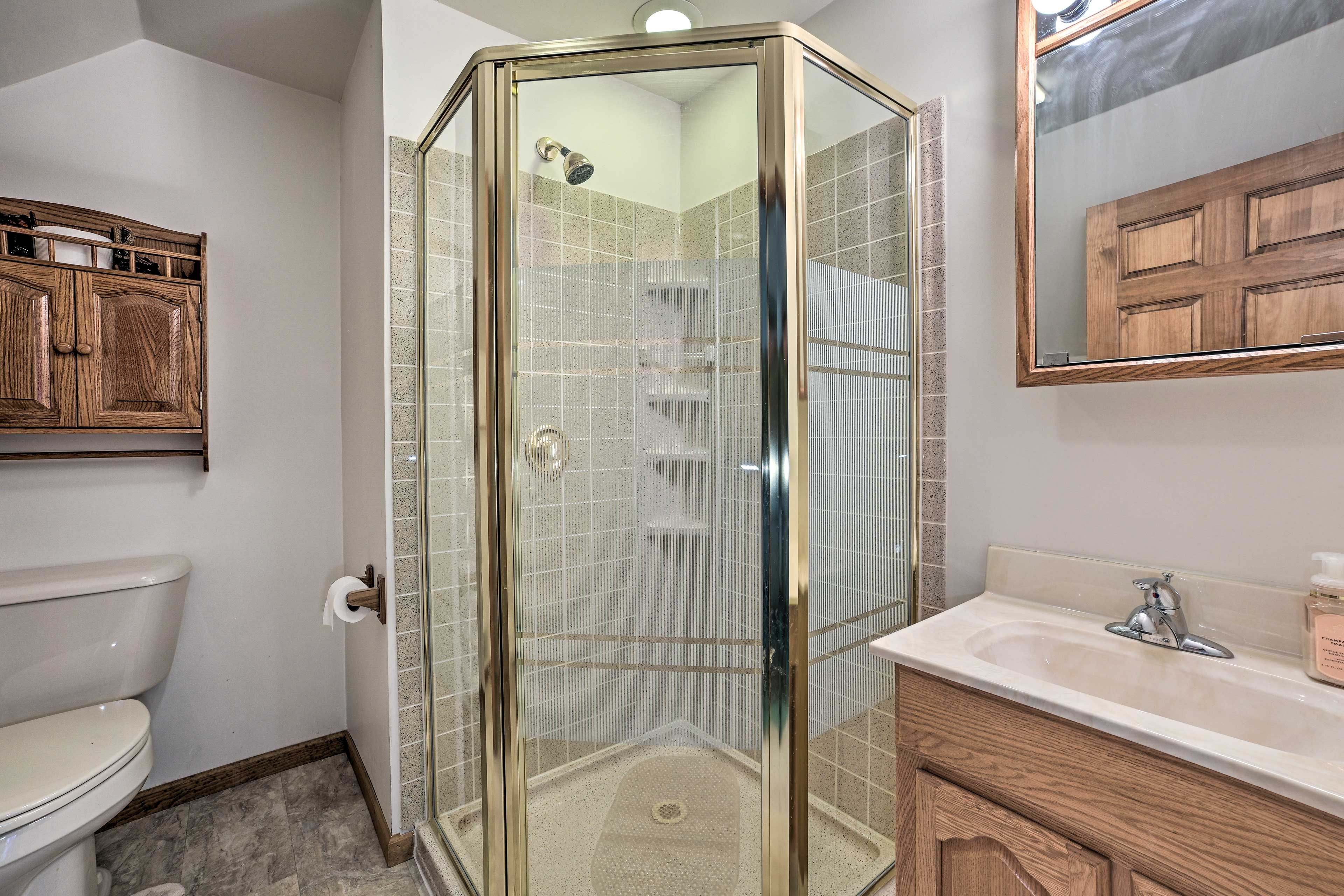 Full Bathroom