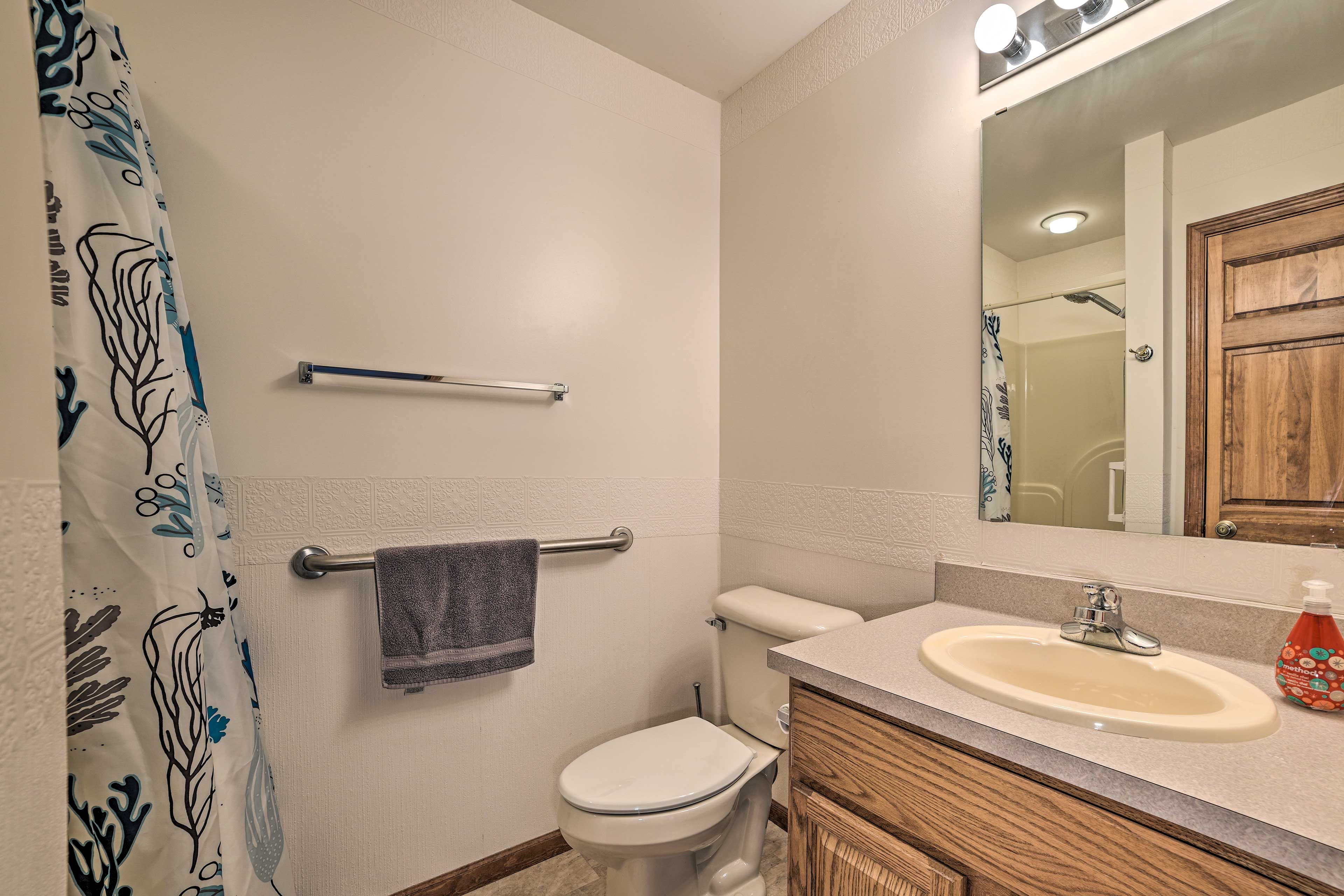 En-Suite Bathroom | Grab Rails