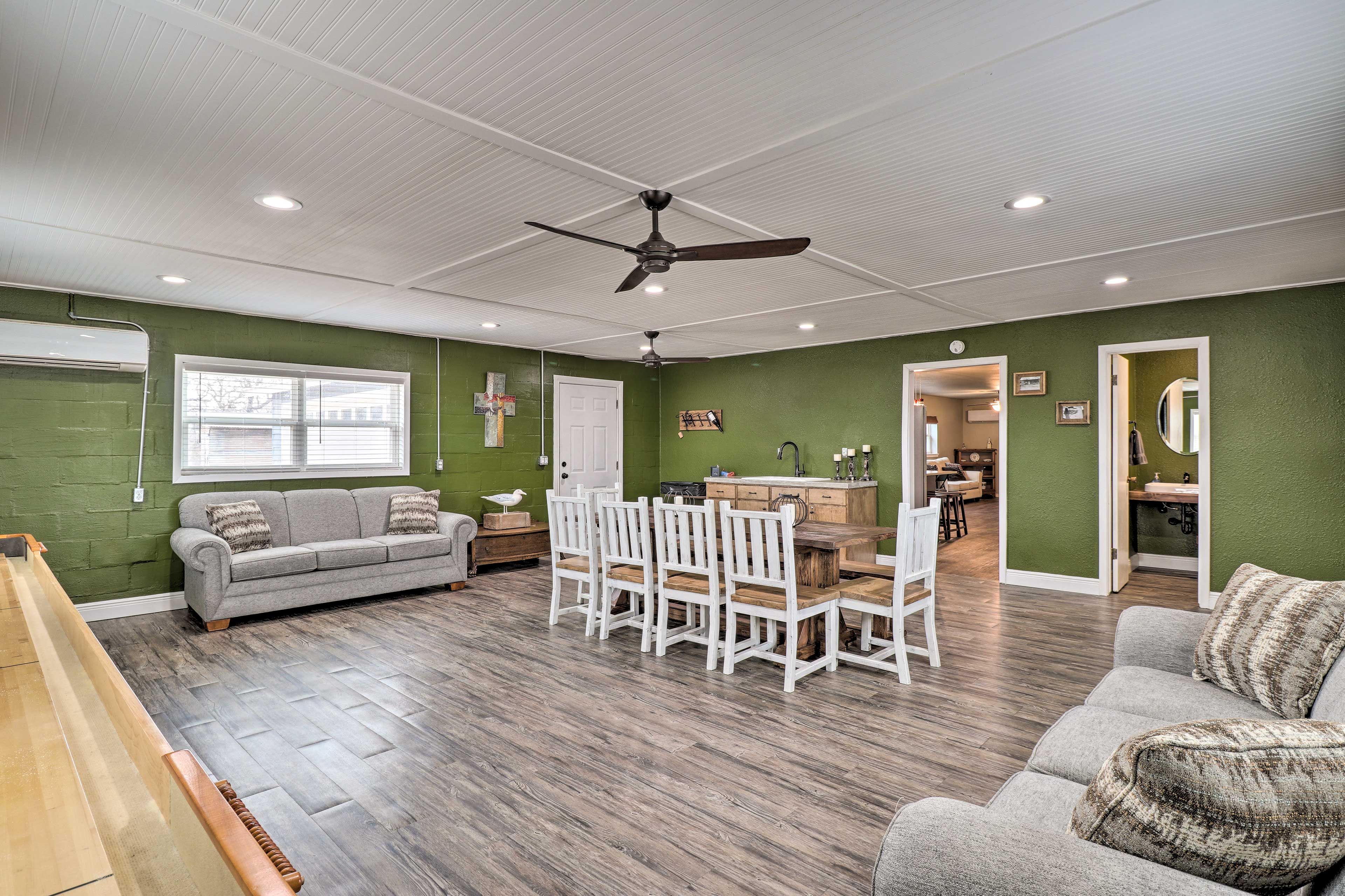 Game Room | 2 Sleeper Sofas