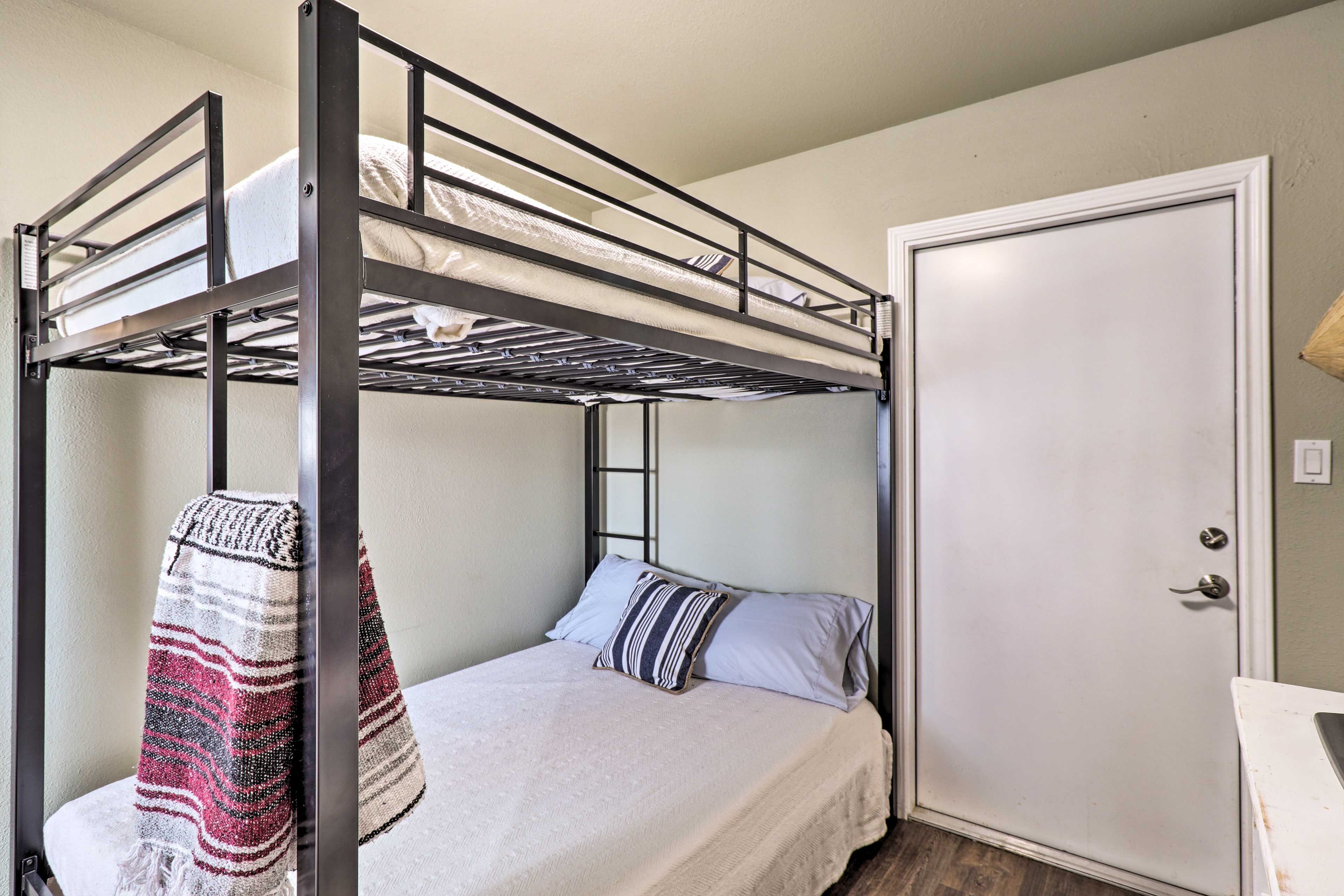 Bedroom 2 | Full Bunk Bed