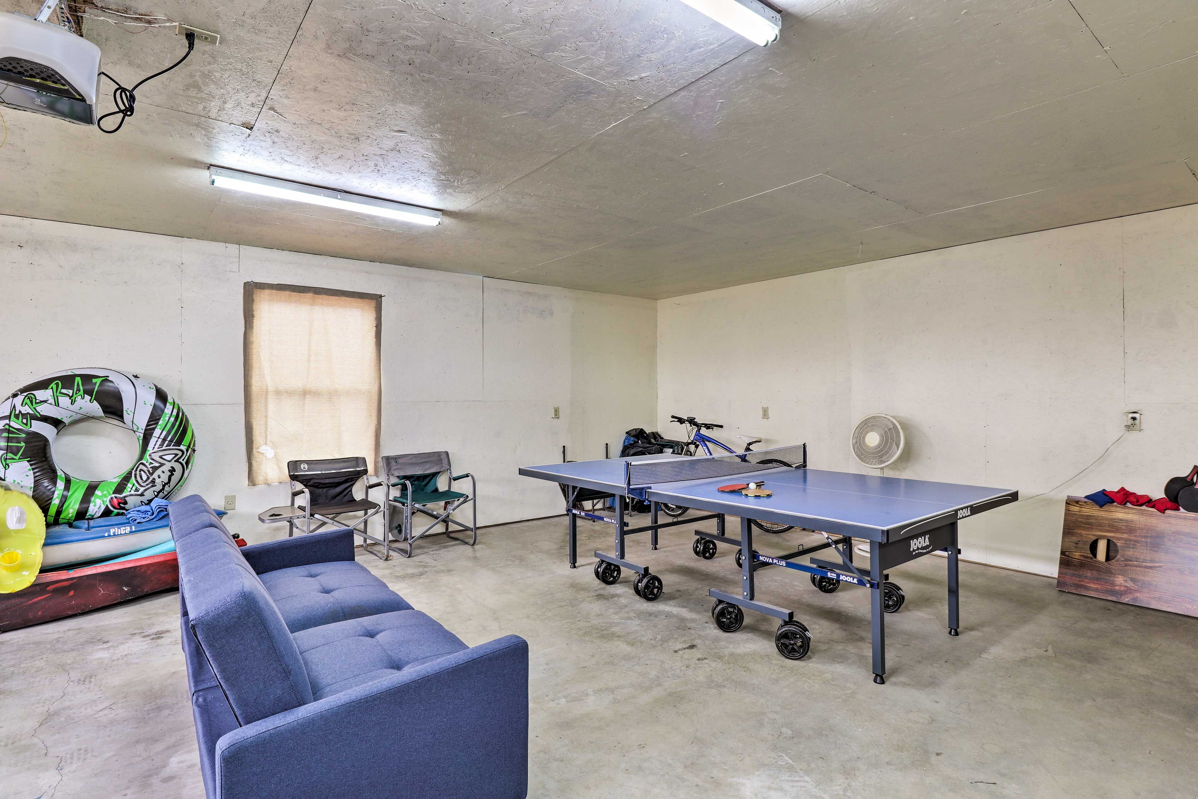 Garage | Ping Pong Table