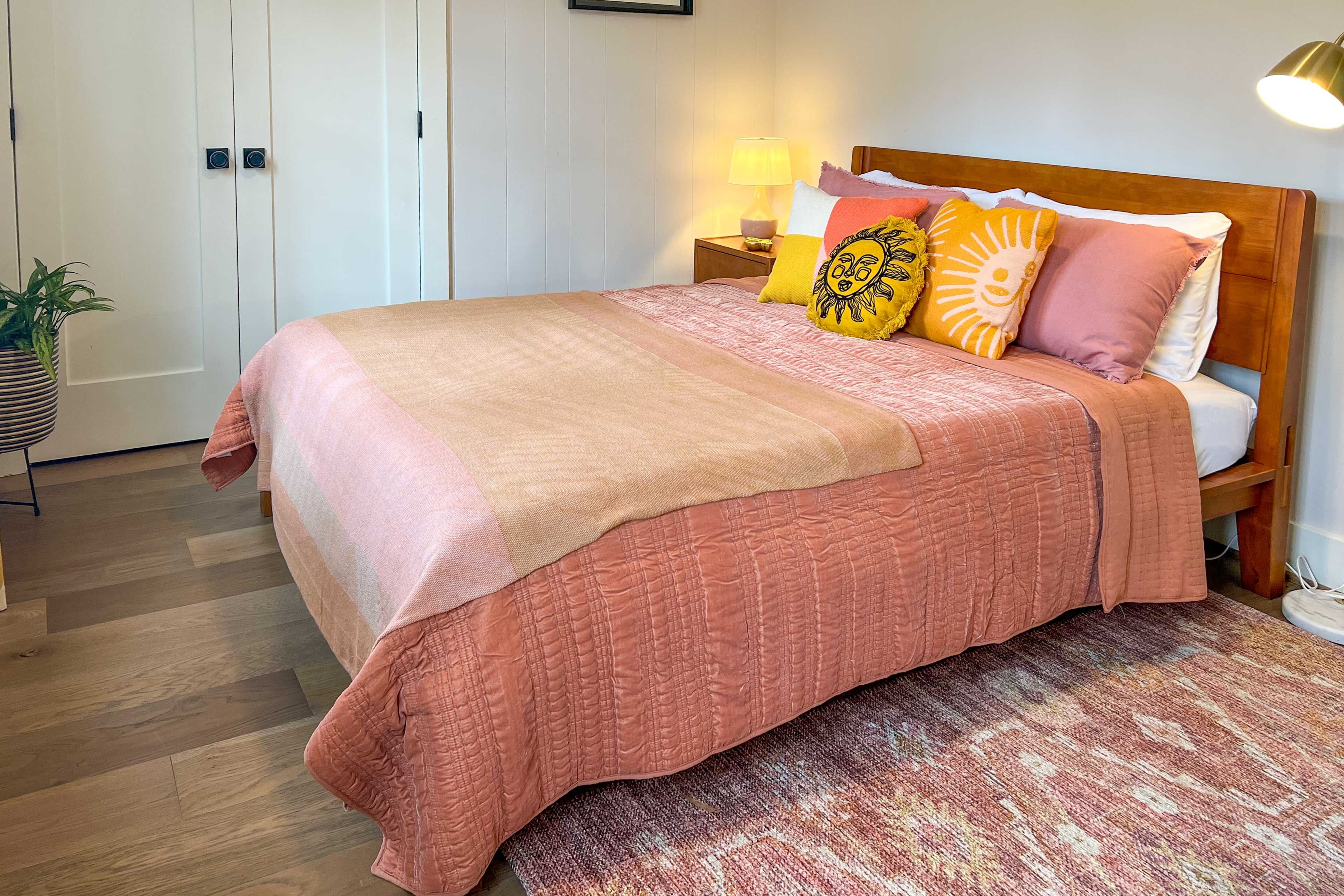 Bedroom 3 | Queen Bed