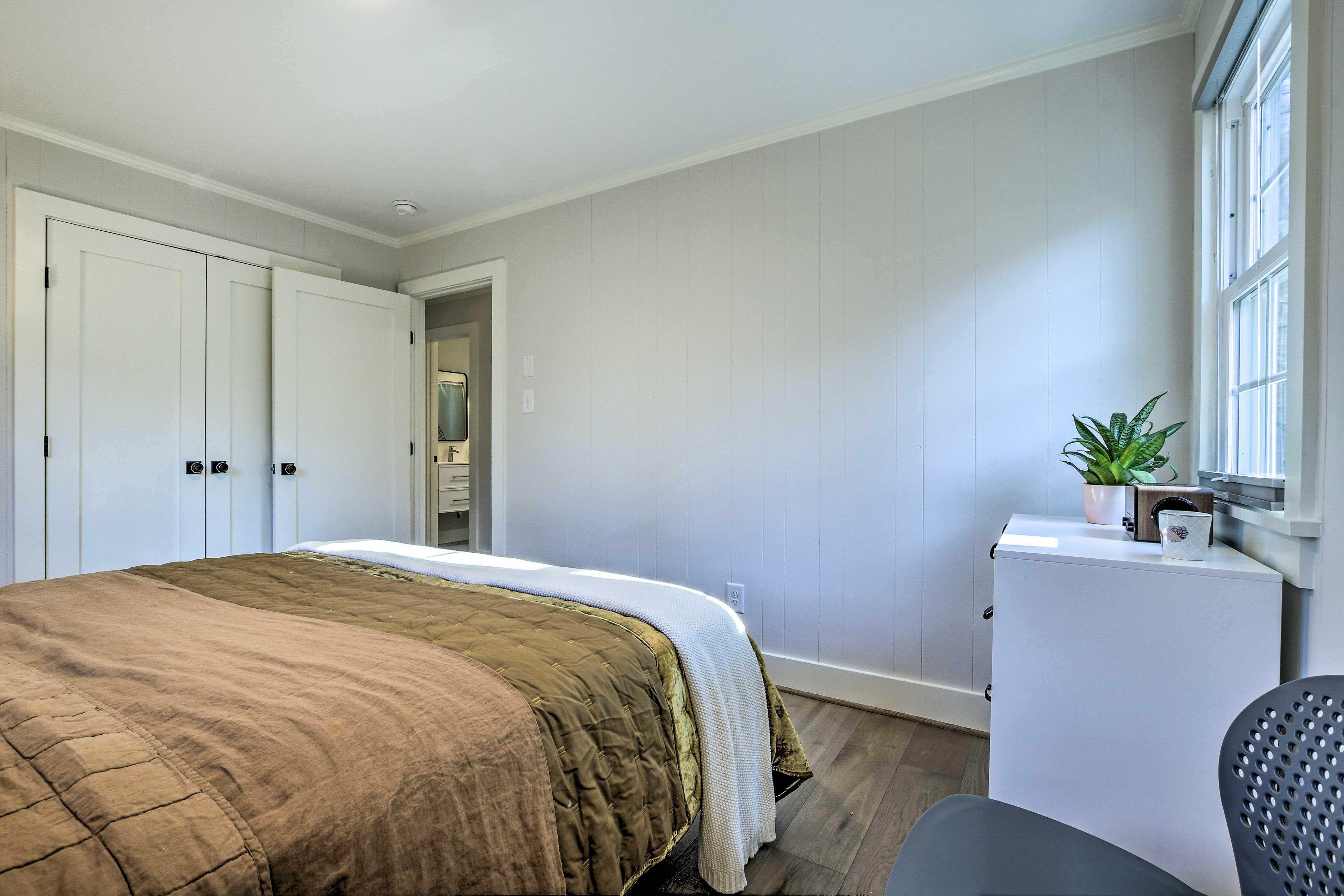 Bedroom 1 | Linens Provided