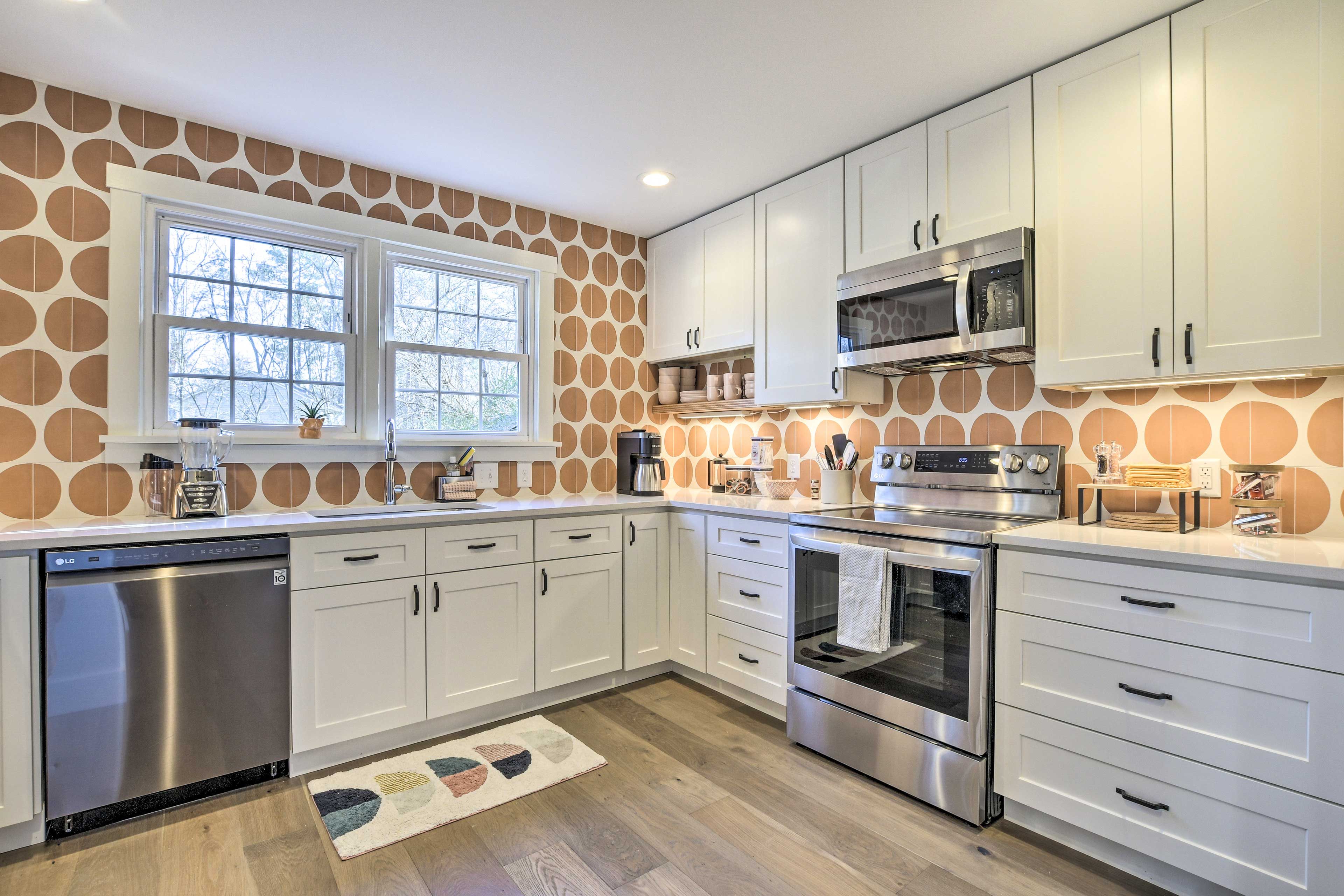 Fully Equipped Kitchen | Cooking Basics & Spices