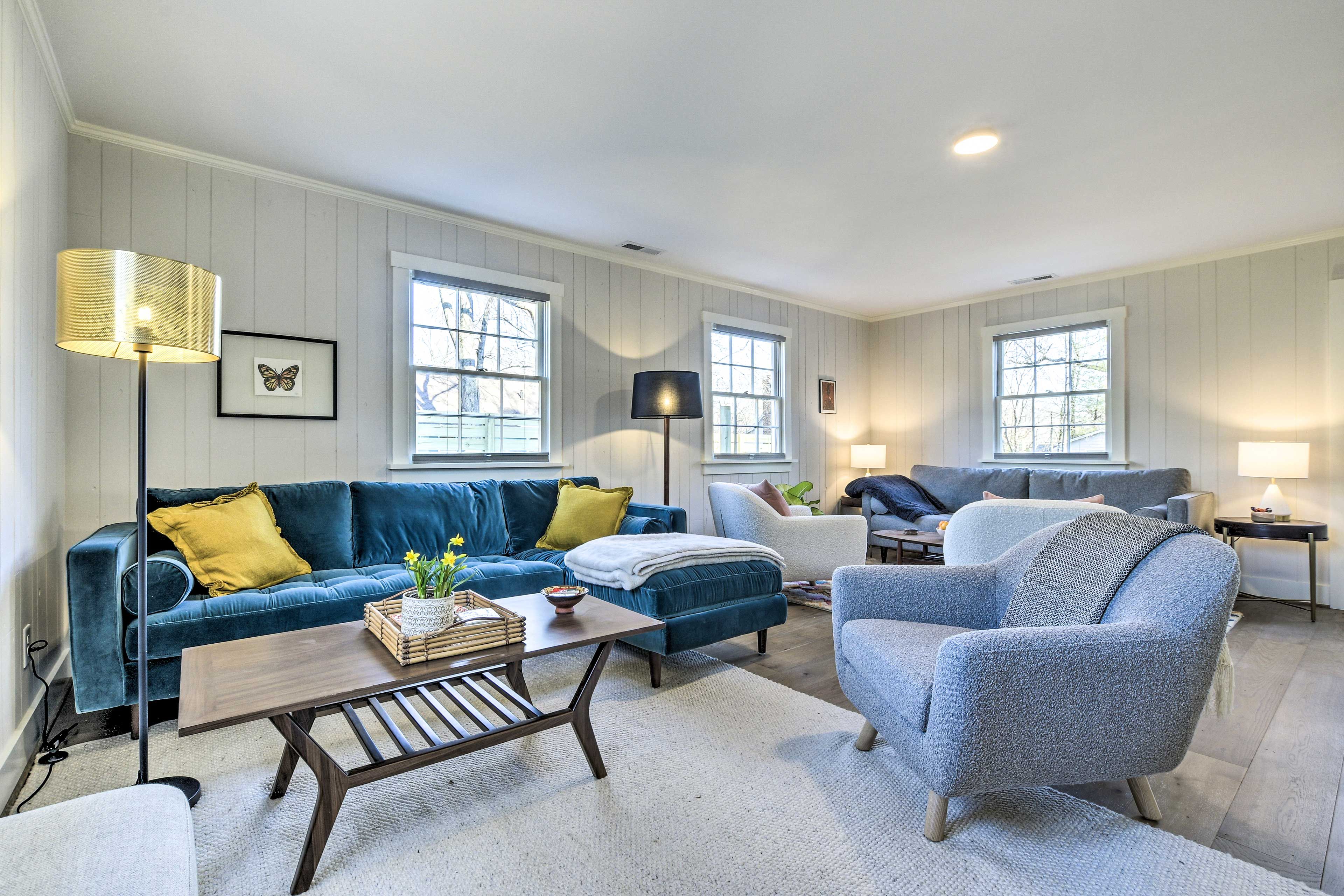 Living Room | Free WiFi | Pet Friendly w/ Fee
