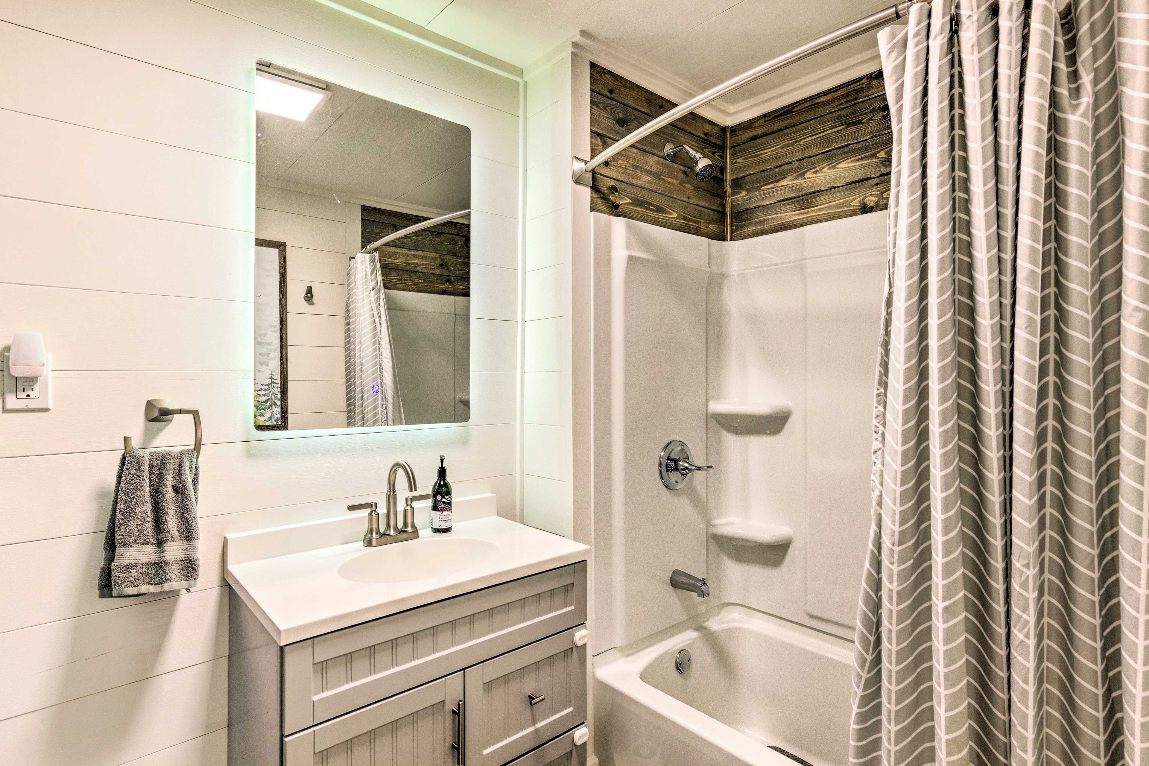 Bathroom | Towels Provided