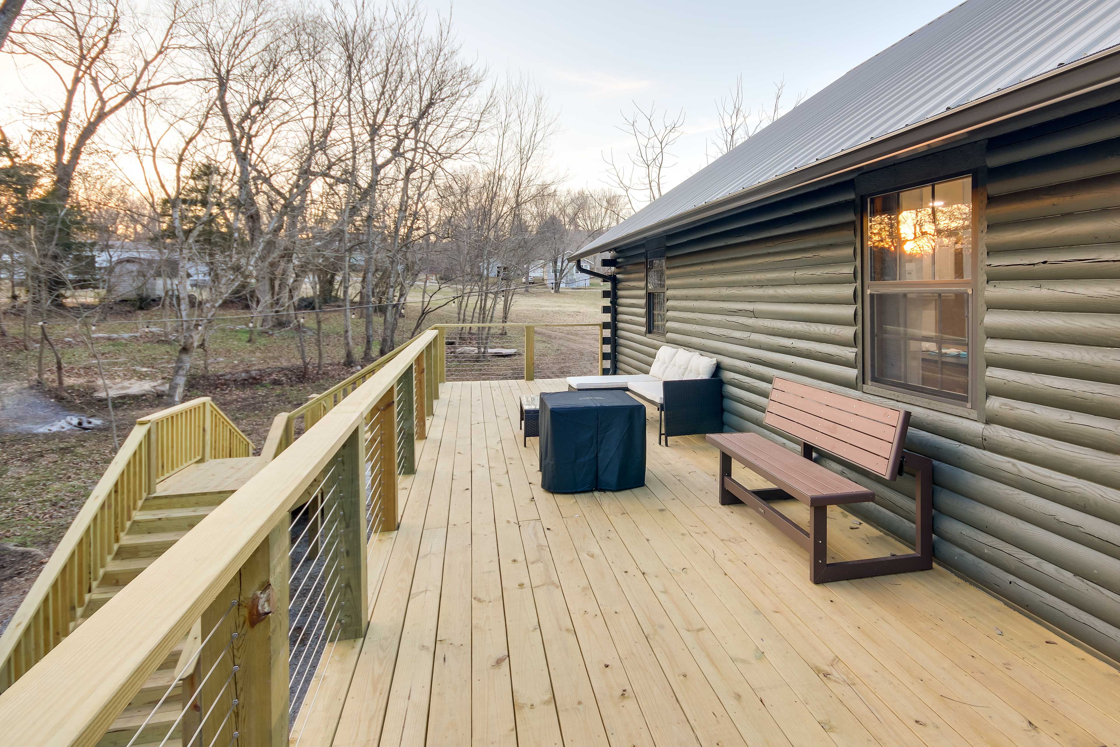 Furnished Deck