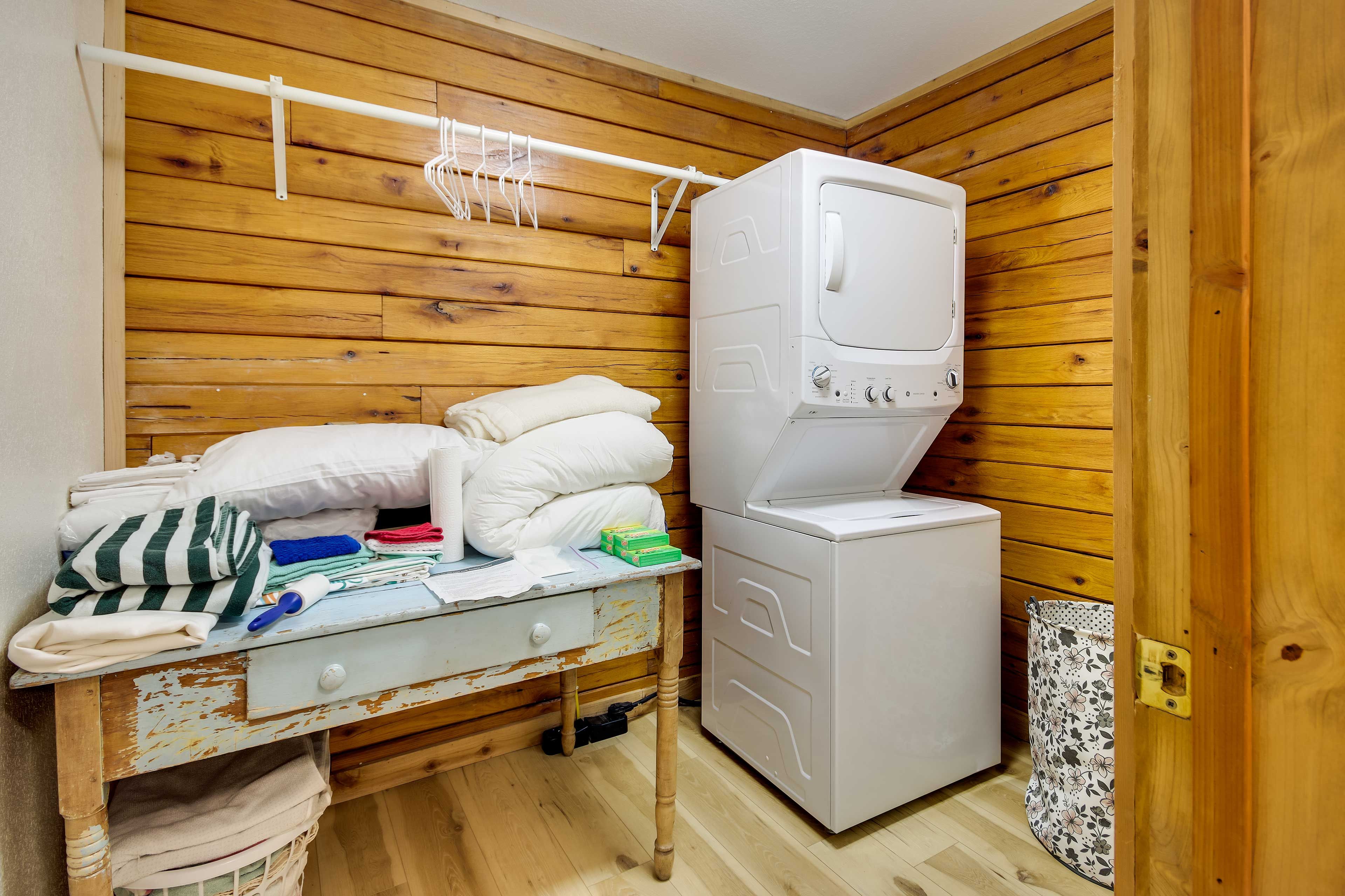 Laundry Room | Washer & Dryer