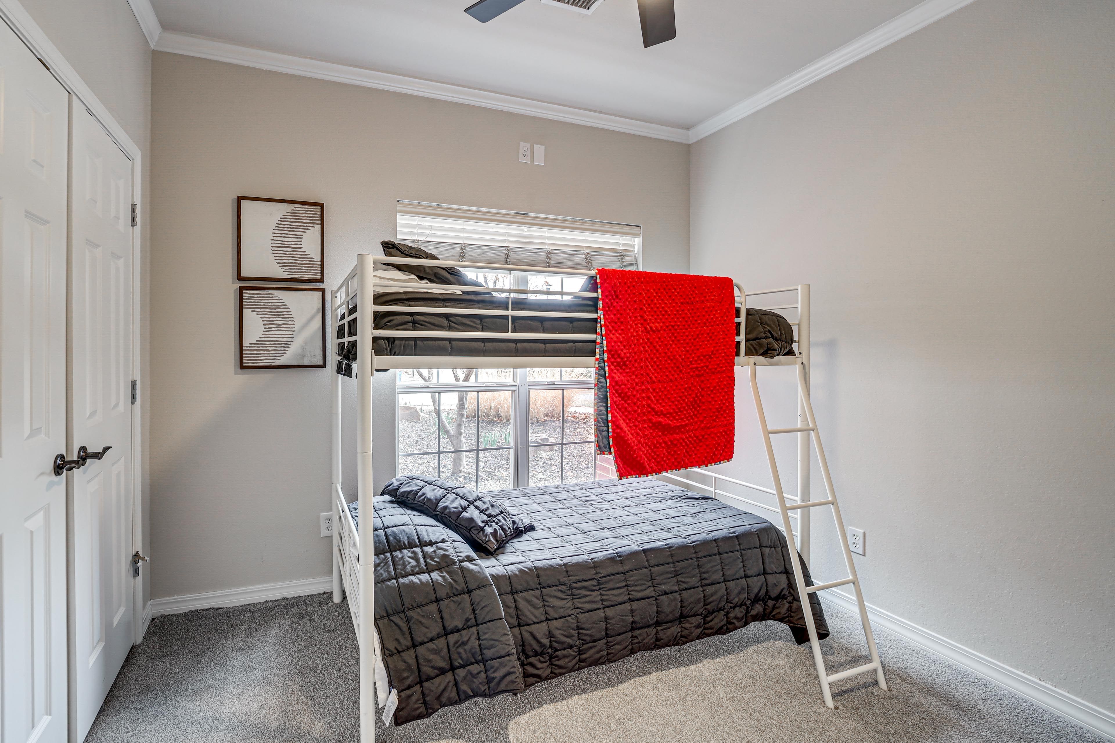 Bedroom 4 | Twin Bunk Bed | 1st Floor