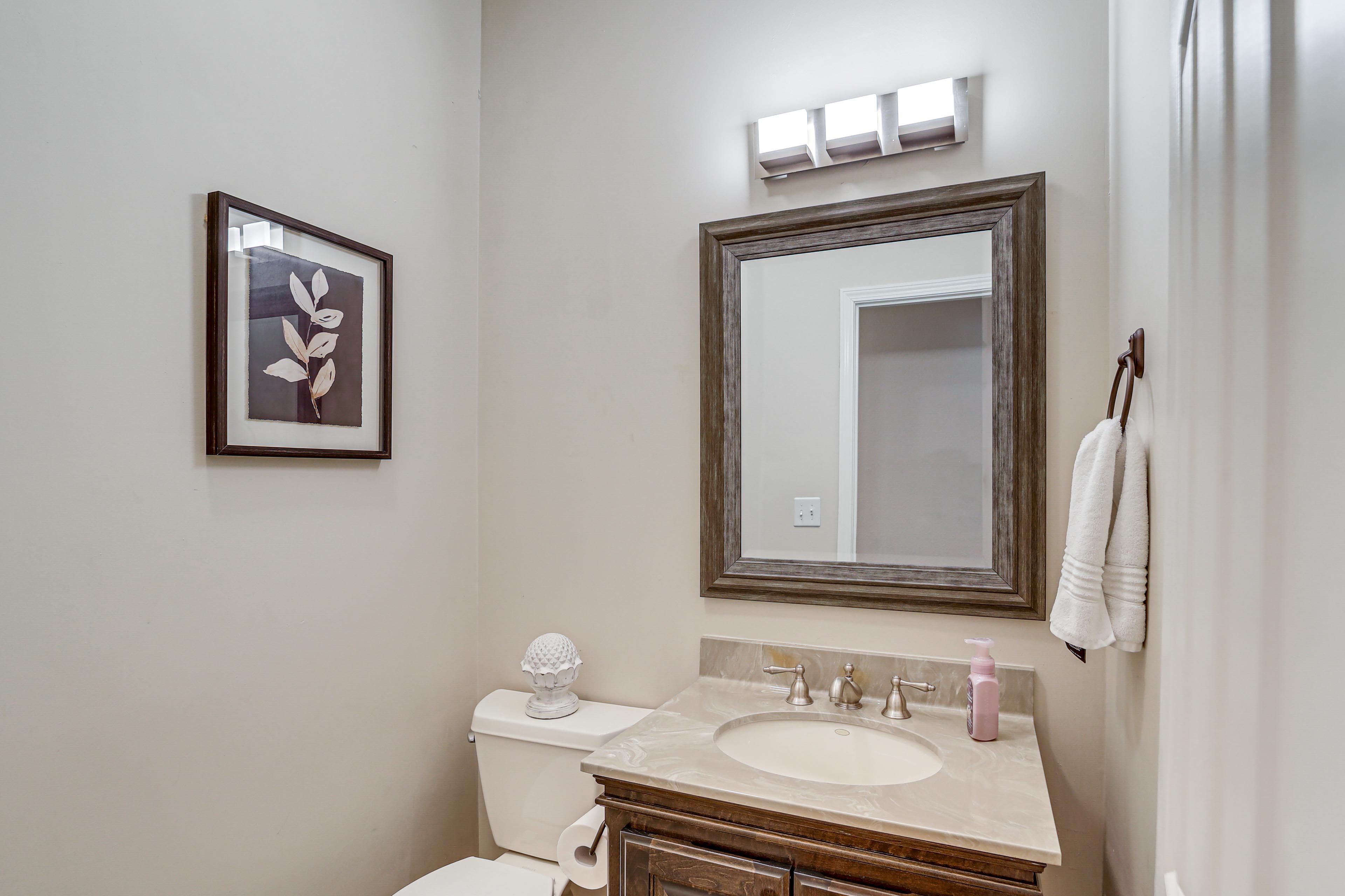 Half Bathroom | 1st Floor