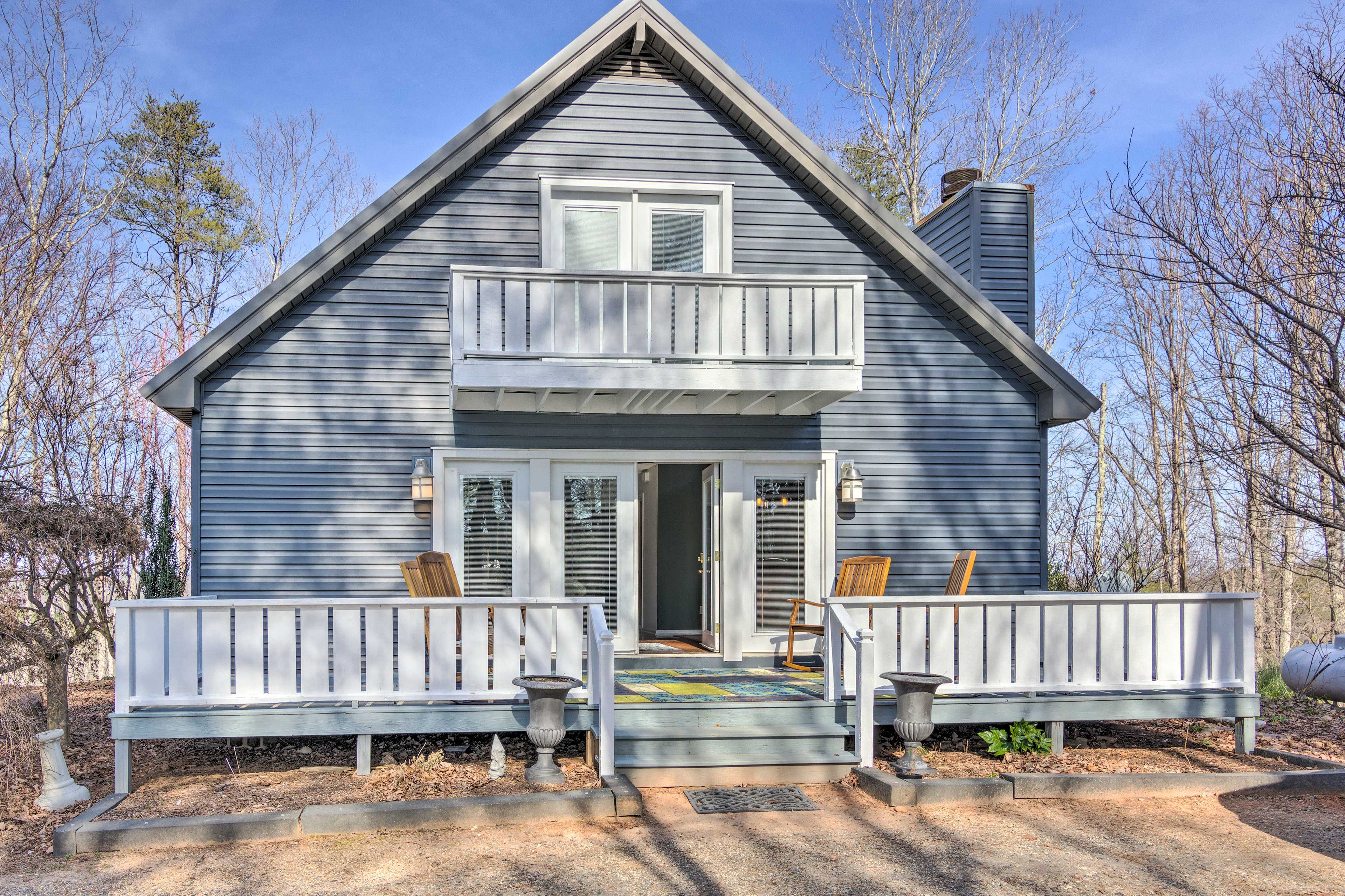 Parking | Driveway (4 Vehicles)