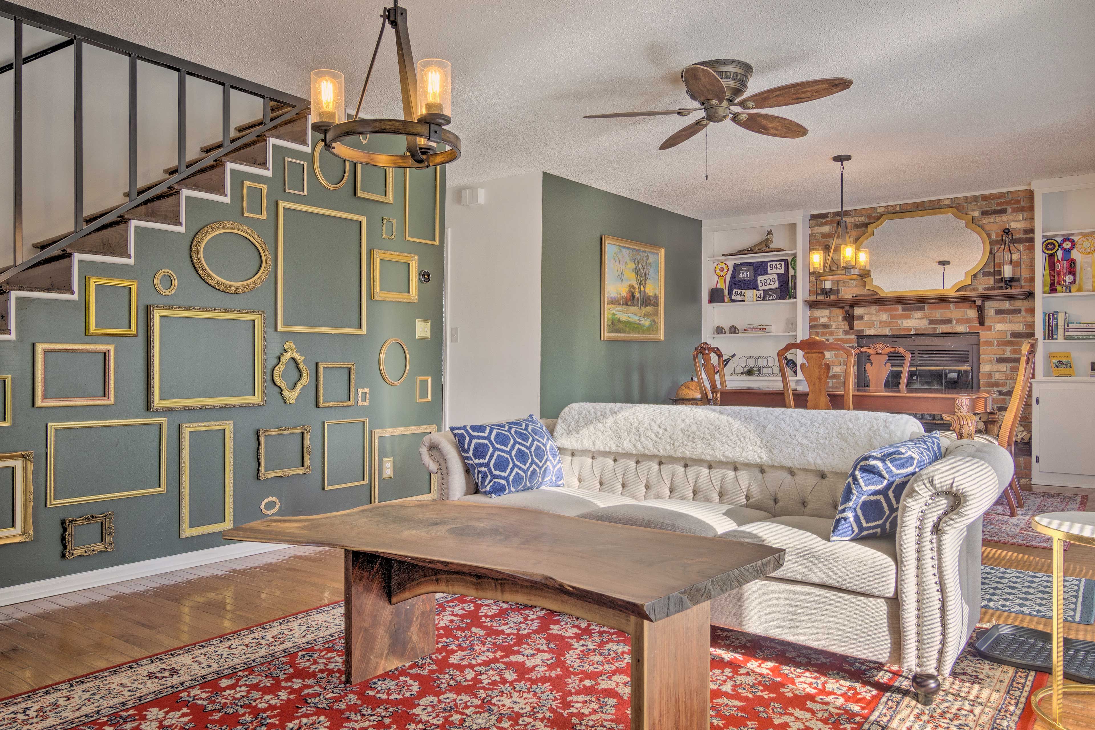 Living Room | 1st Floor | Central A/C & Heat