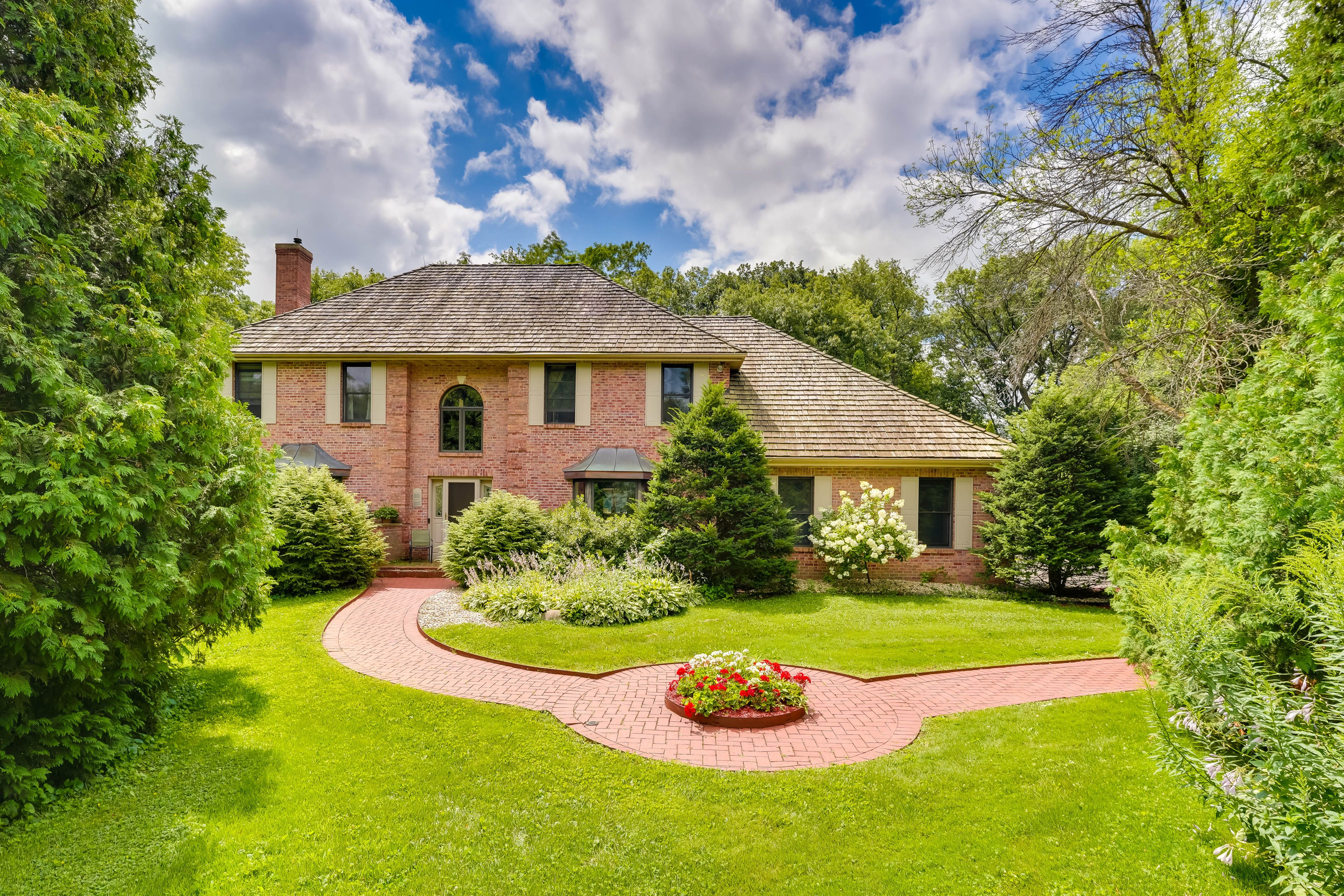 Exterior | 10 Mi to Downtown Madison