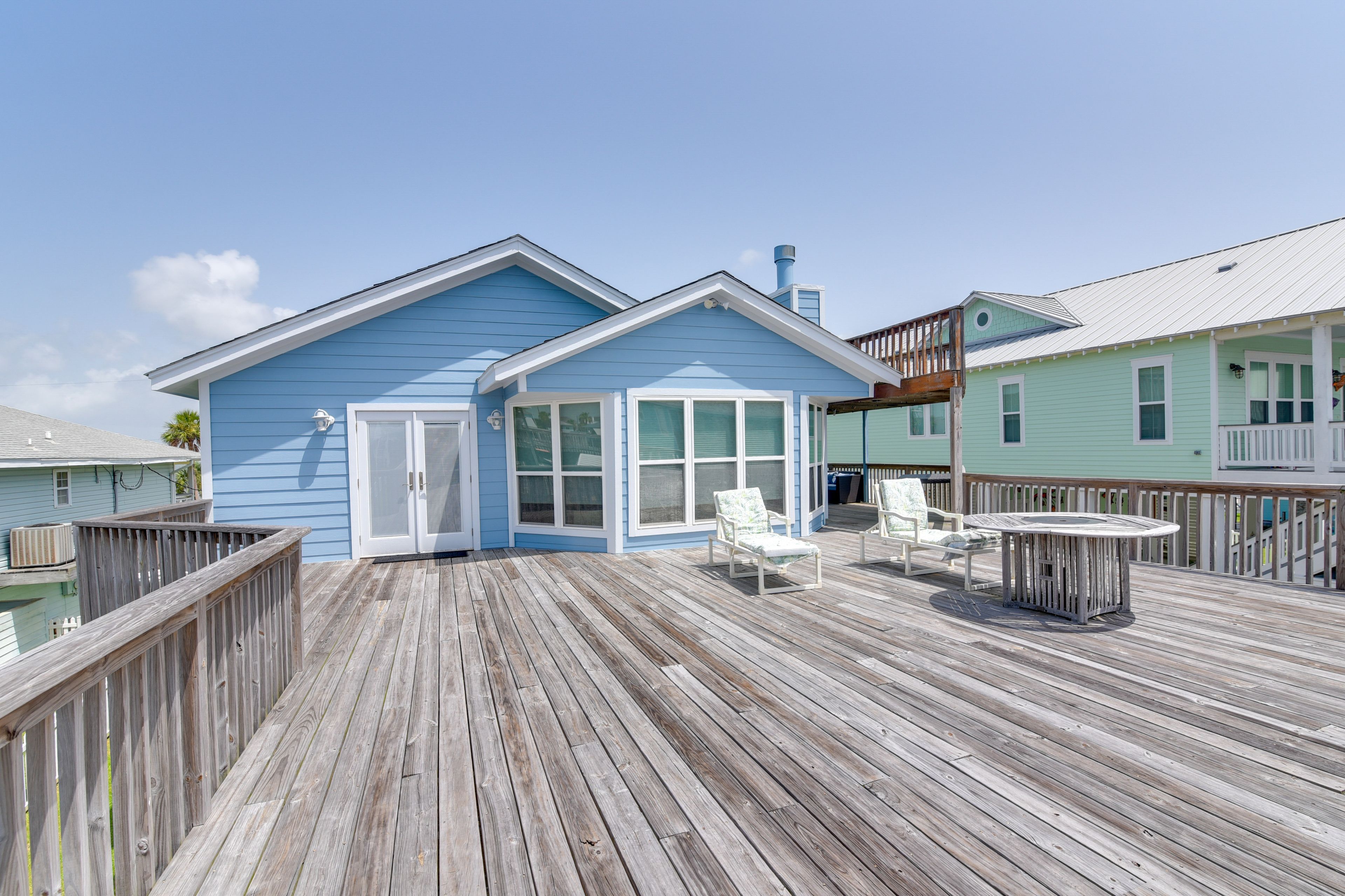Private Deck