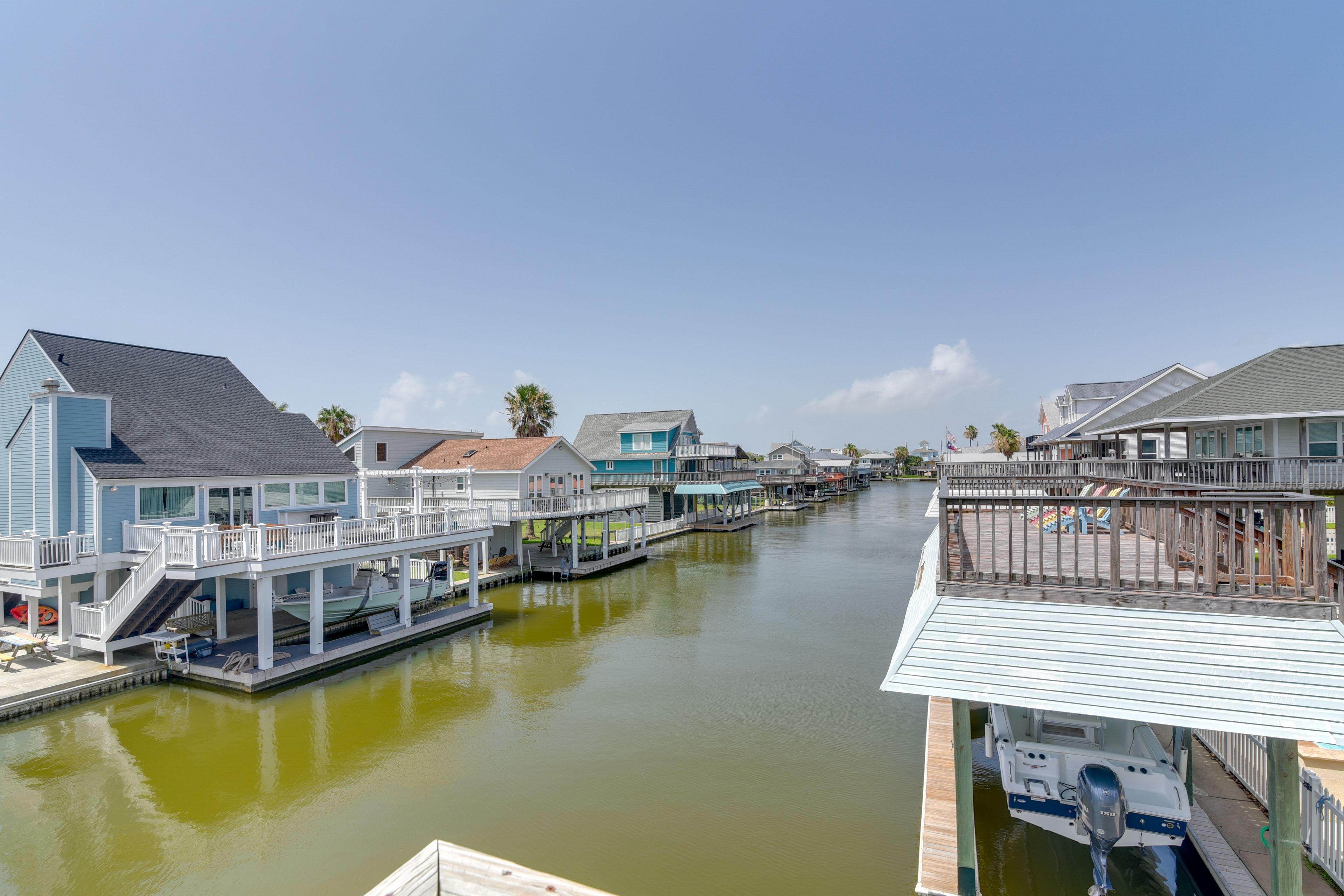 Private Dock & Canal Access