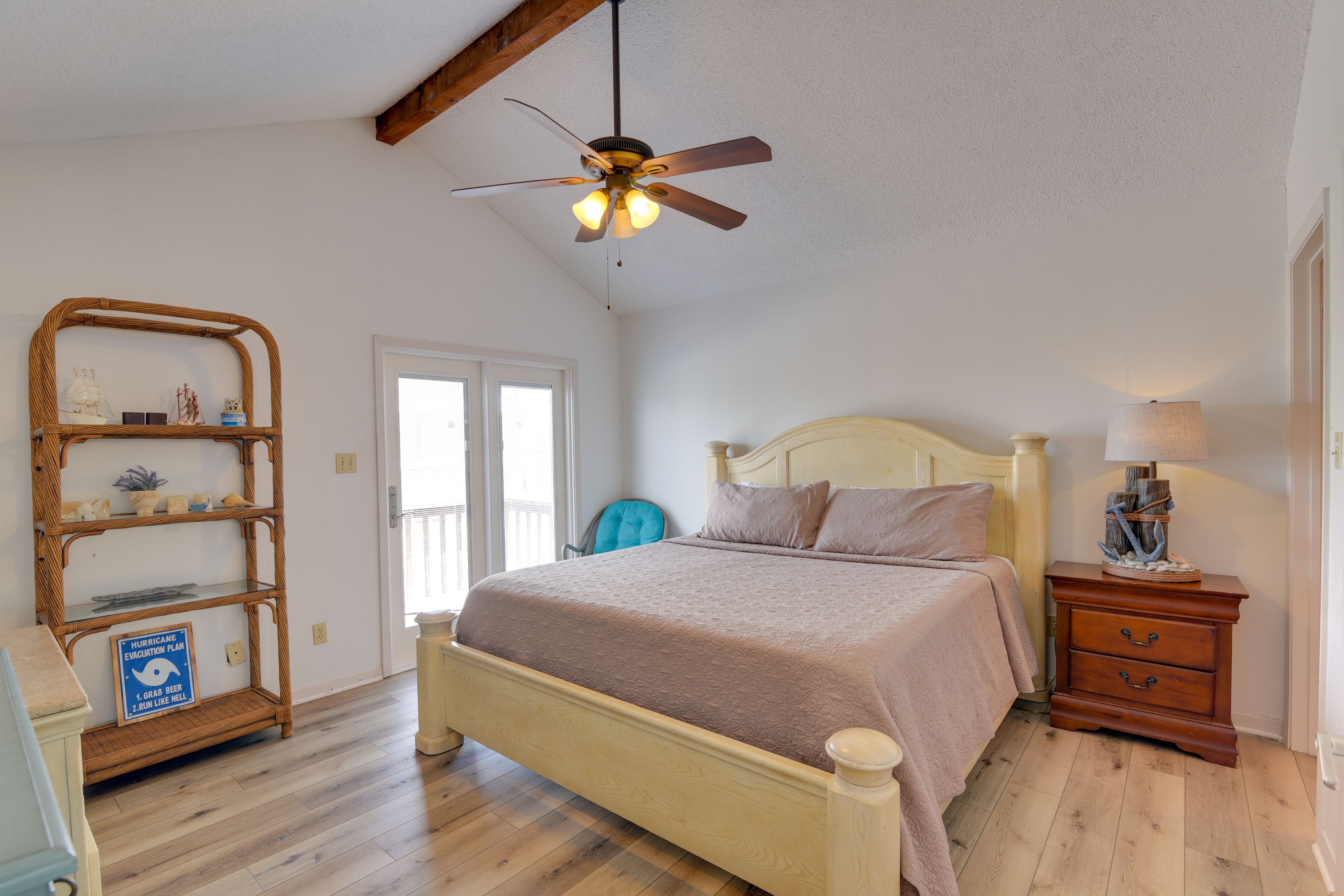 Bedroom 1 | King Bed