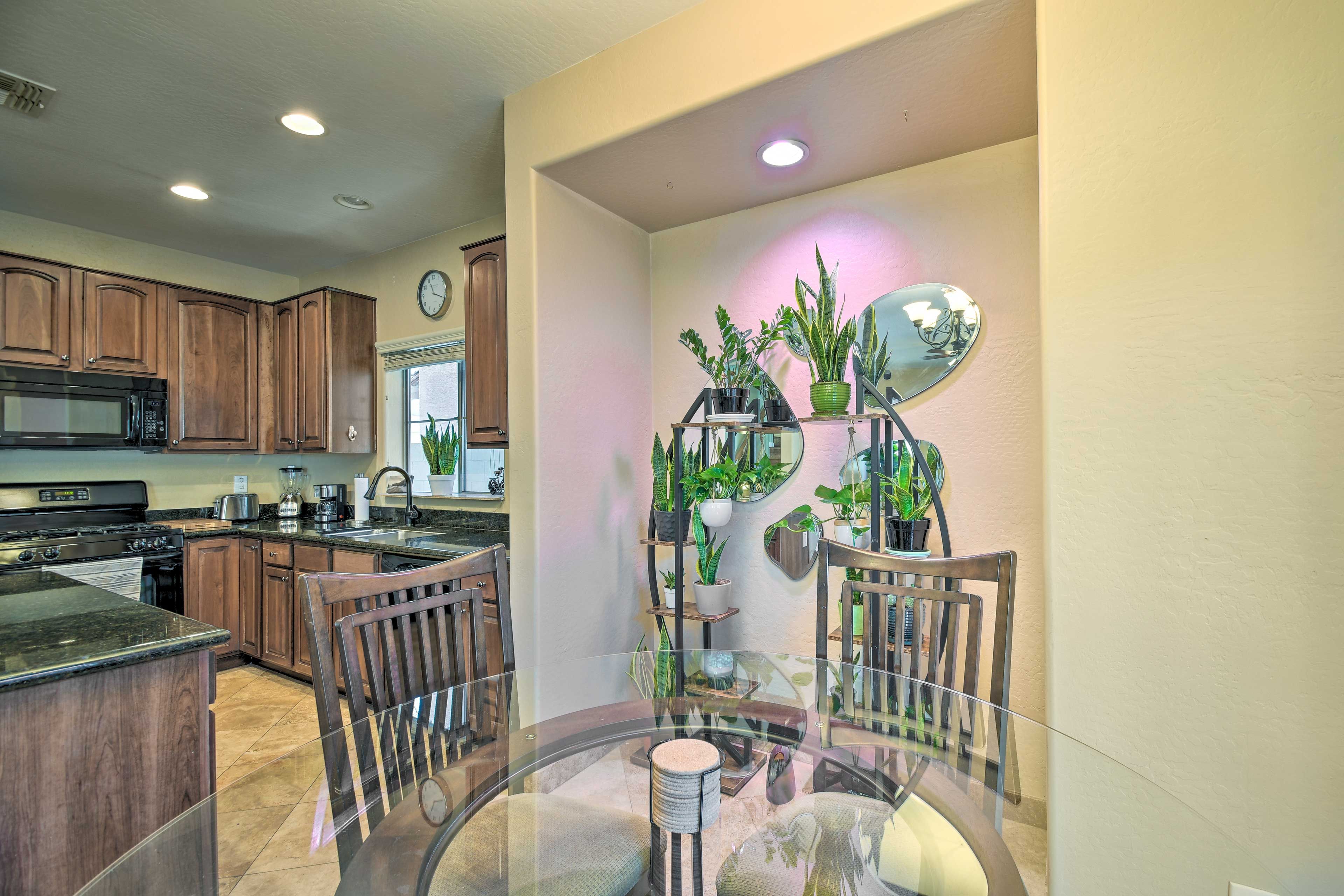 Dining Area & Kitchen | Dishware & Flatware